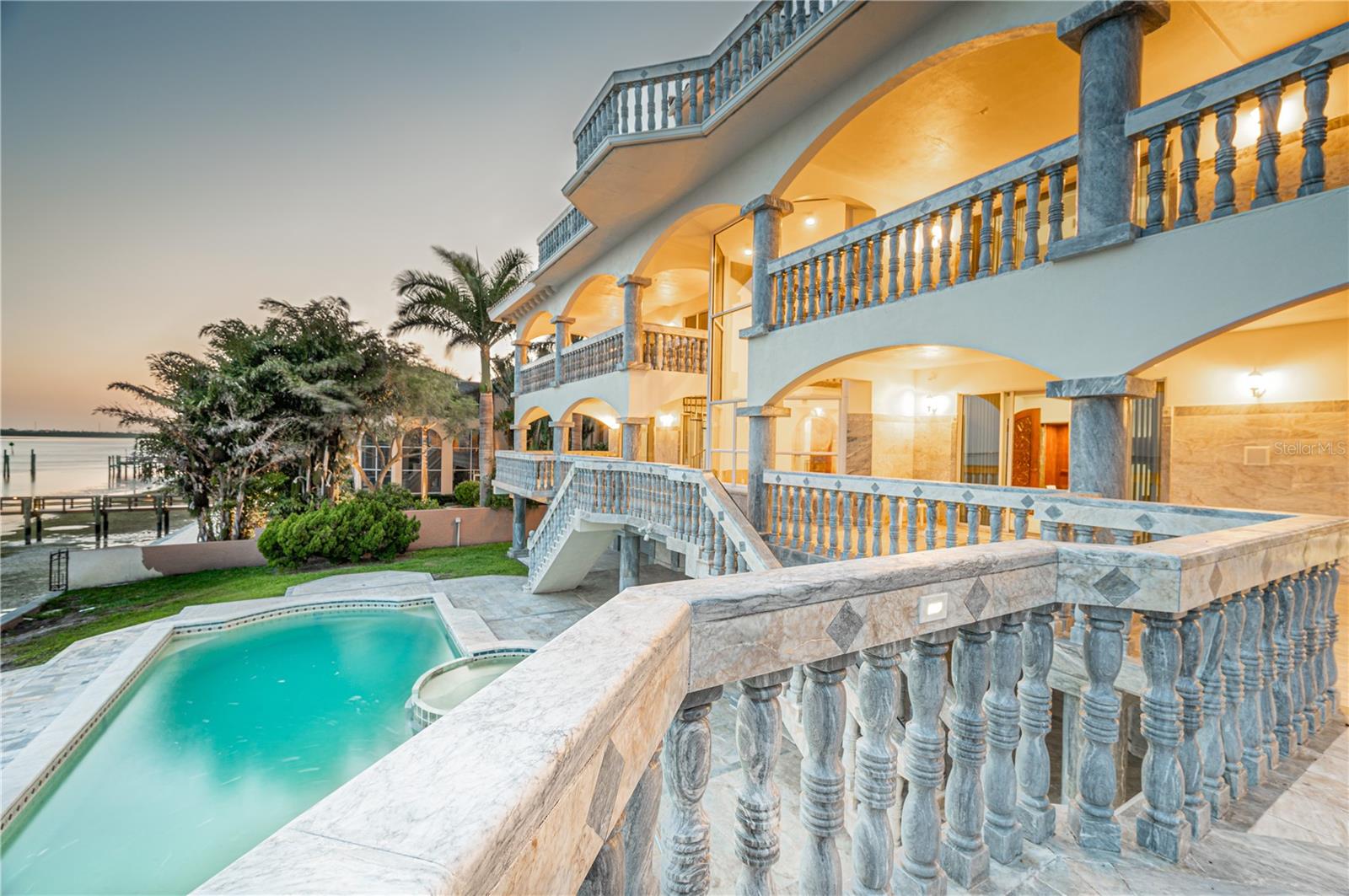 BAYWAY ISLES - Residential