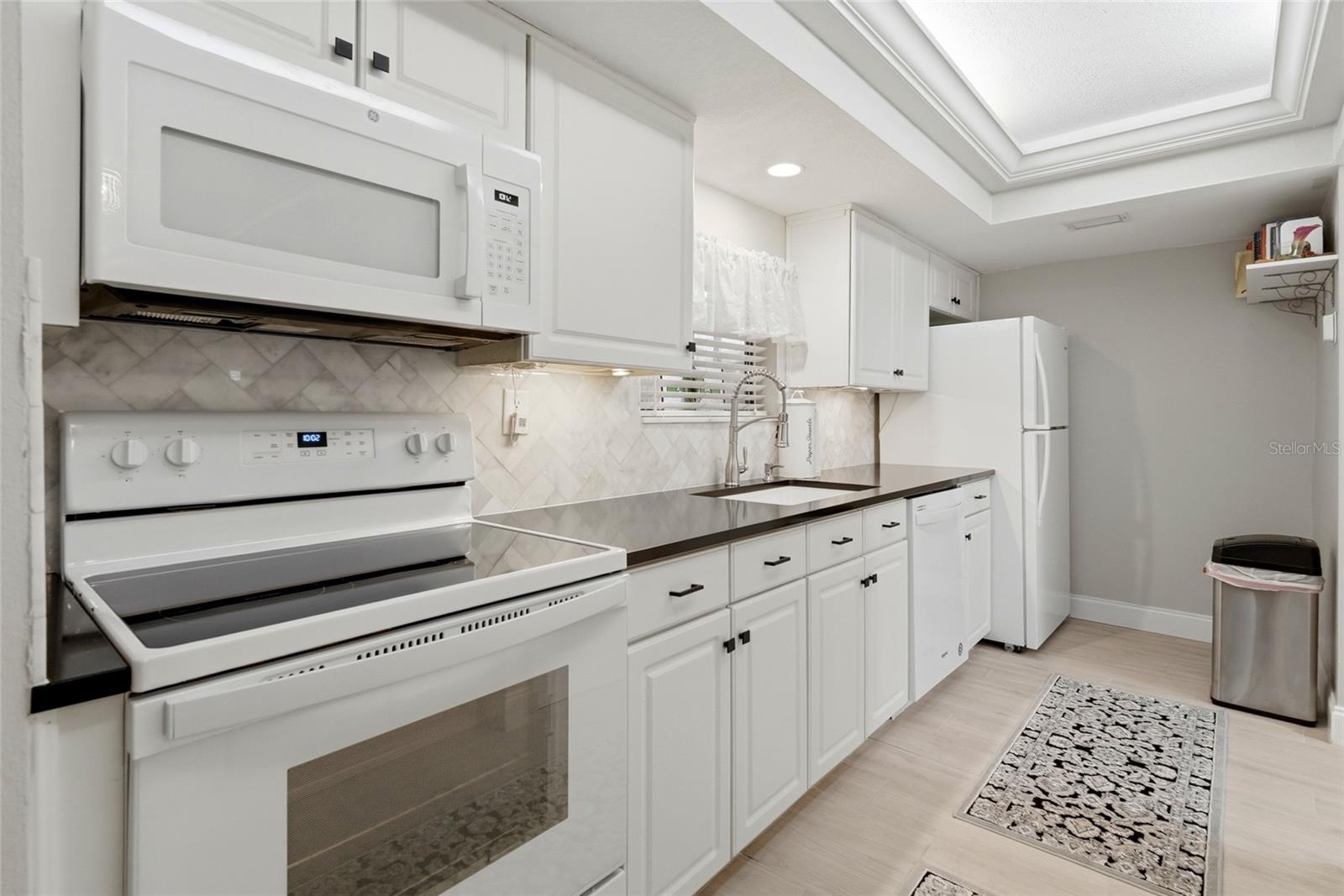 MEADOWOOD CONDO VILLAGE - Residential