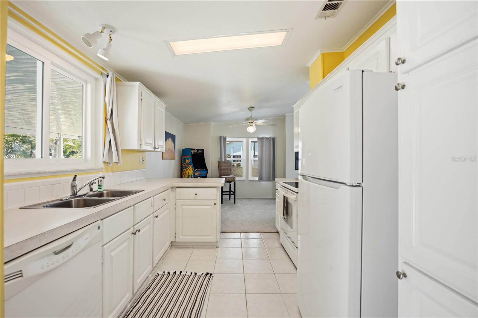 OYSTER CRK MOBILE HOME PARK - Residential