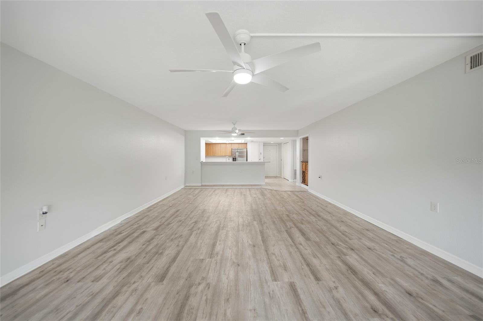 BANYAN POINT PH 03 - Residential