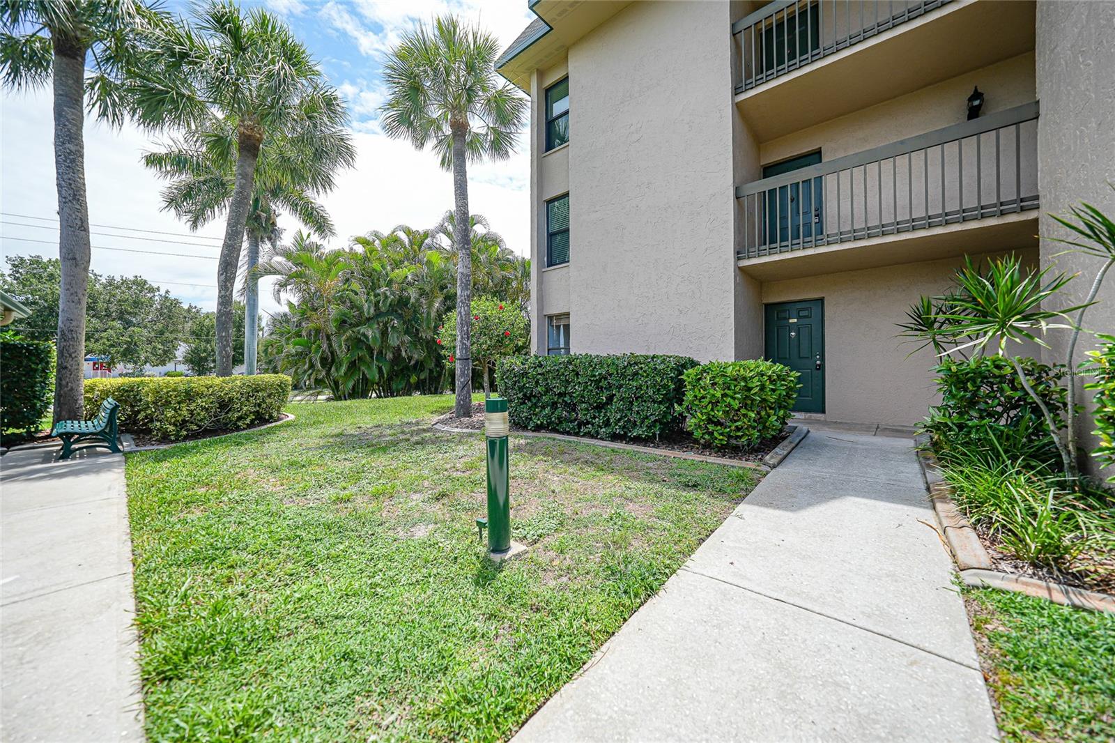 BANYAN POINT PH 03 - Residential
