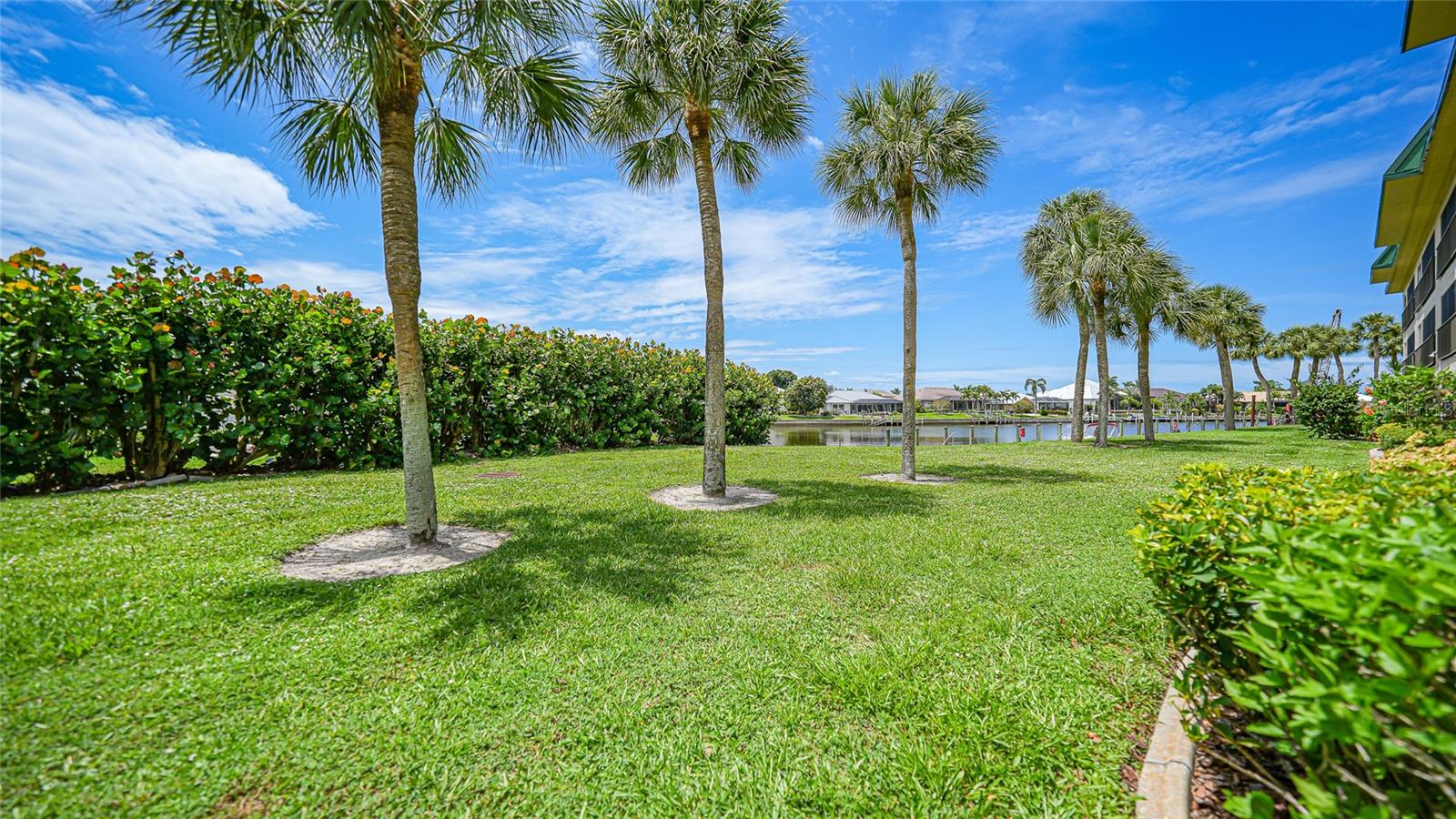 BANYAN POINT PH 03 - Residential
