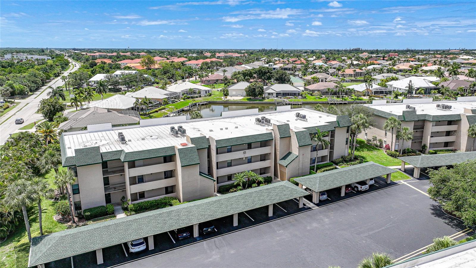 BANYAN POINT PH 03 - Residential