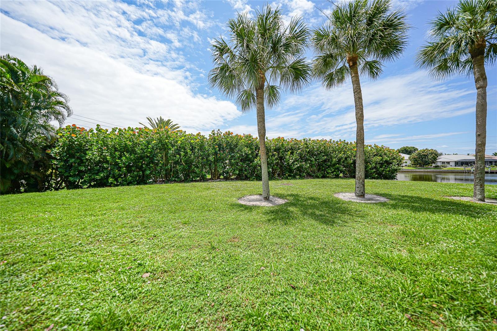 BANYAN POINT PH 03 - Residential