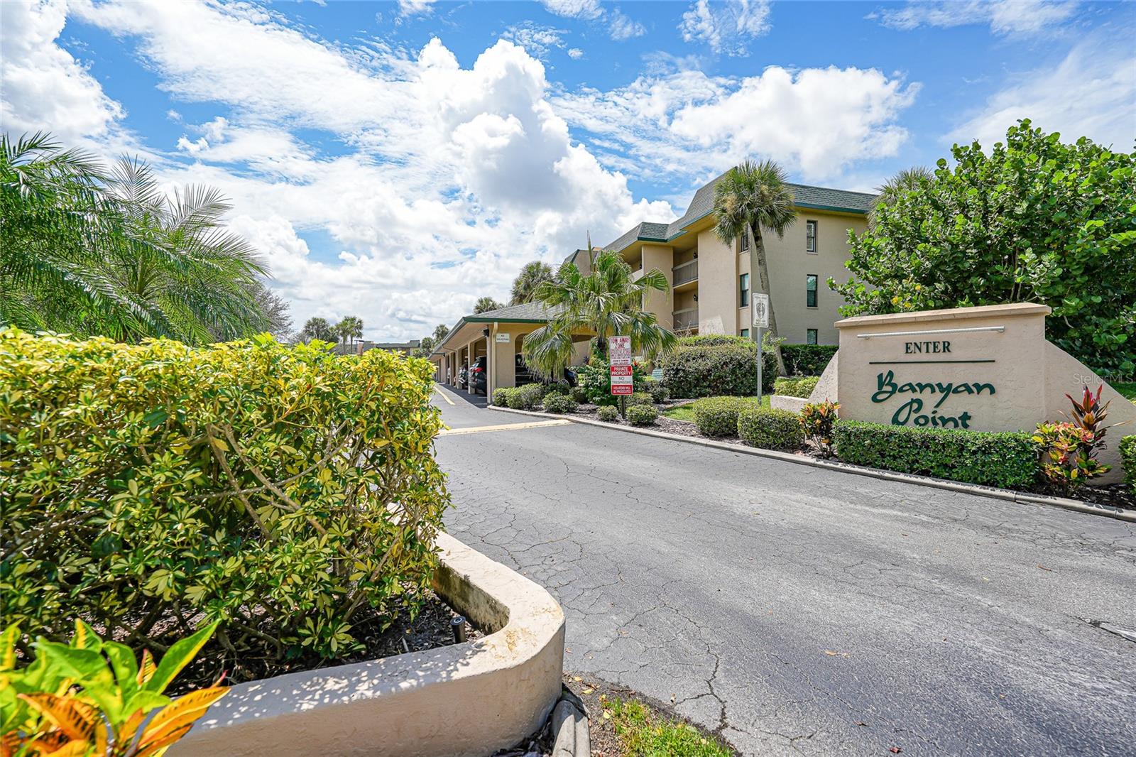 BANYAN POINT PH 03 - Residential
