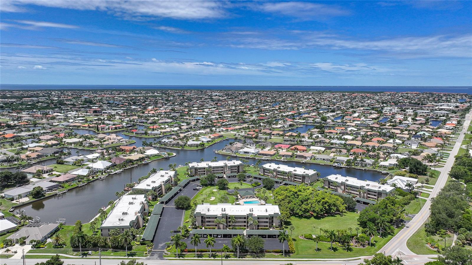 BANYAN POINT PH 03 - Residential