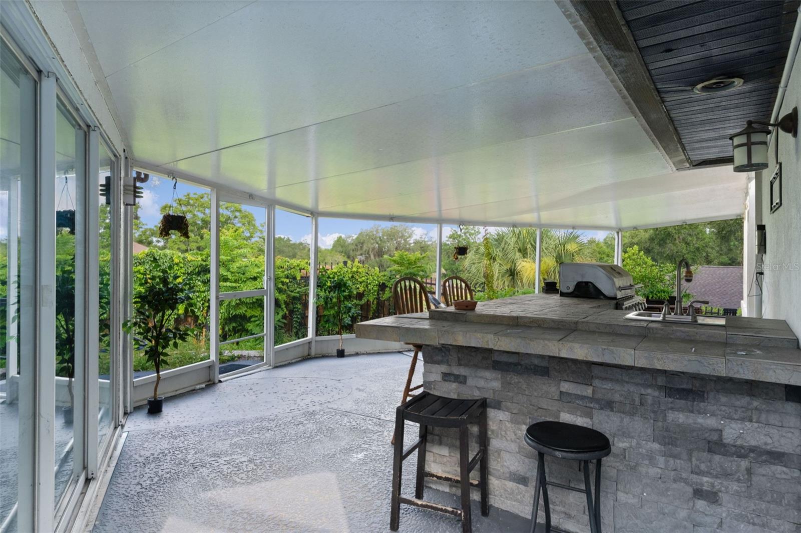 VALENCIA TERRACE - Residential