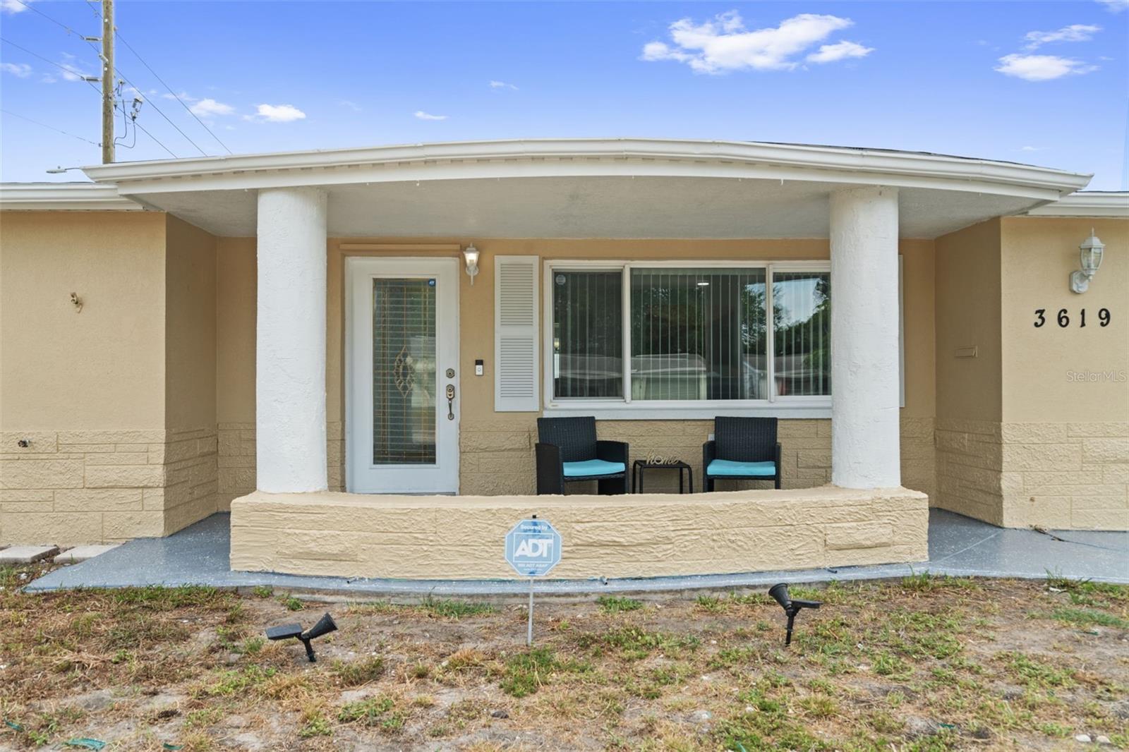 COLONIAL HILLS - Residential
