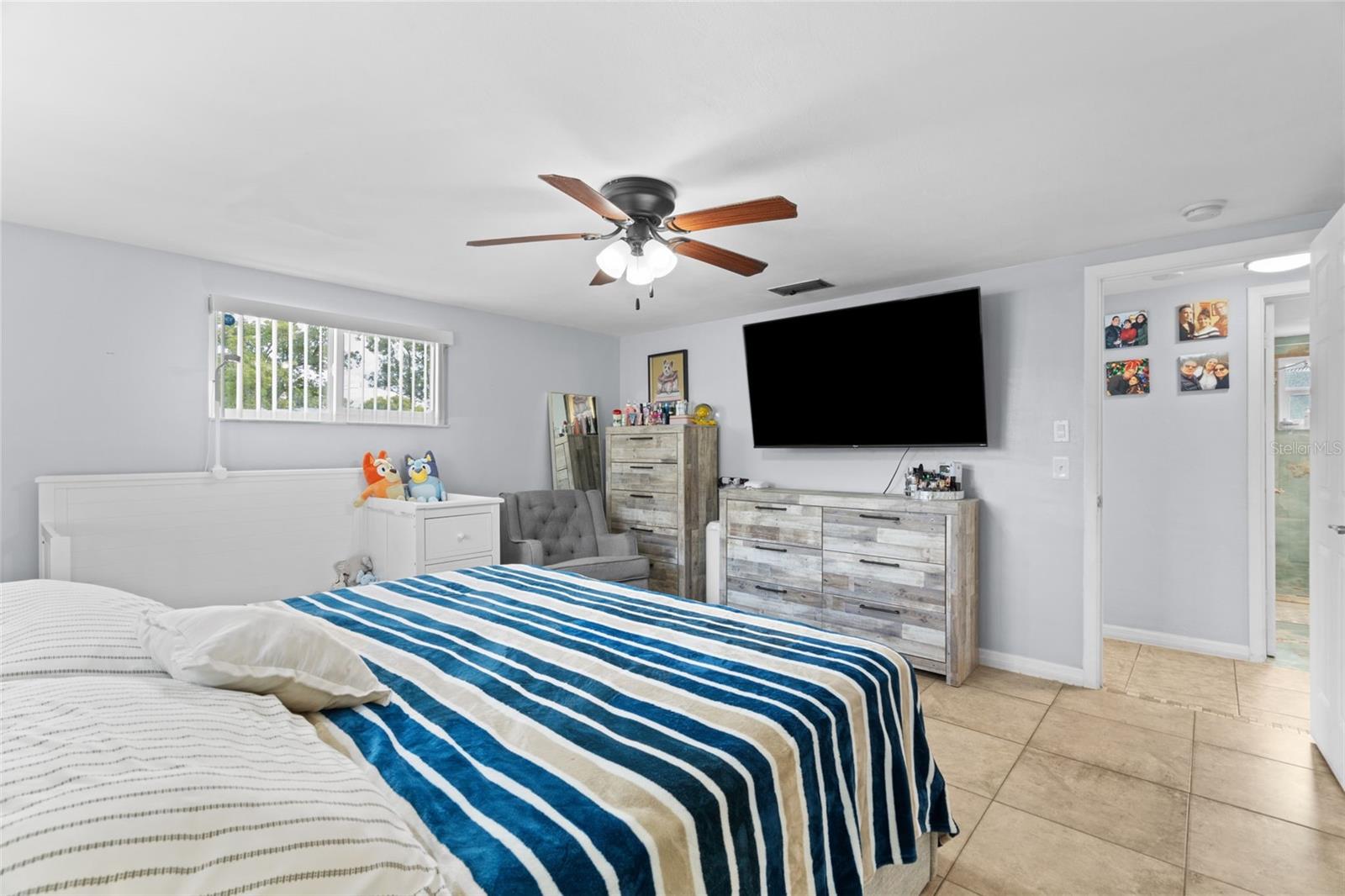 COLONIAL HILLS - Residential
