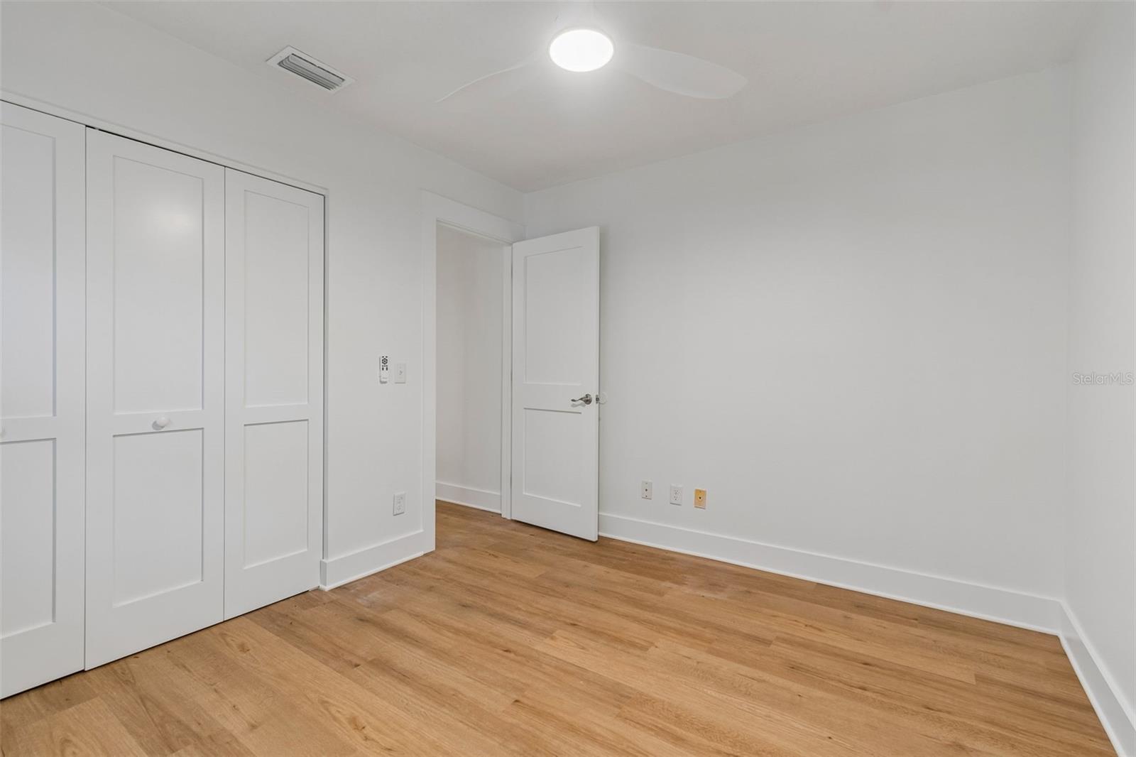 COUNTRY PLACE WEST UNIT V - Residential