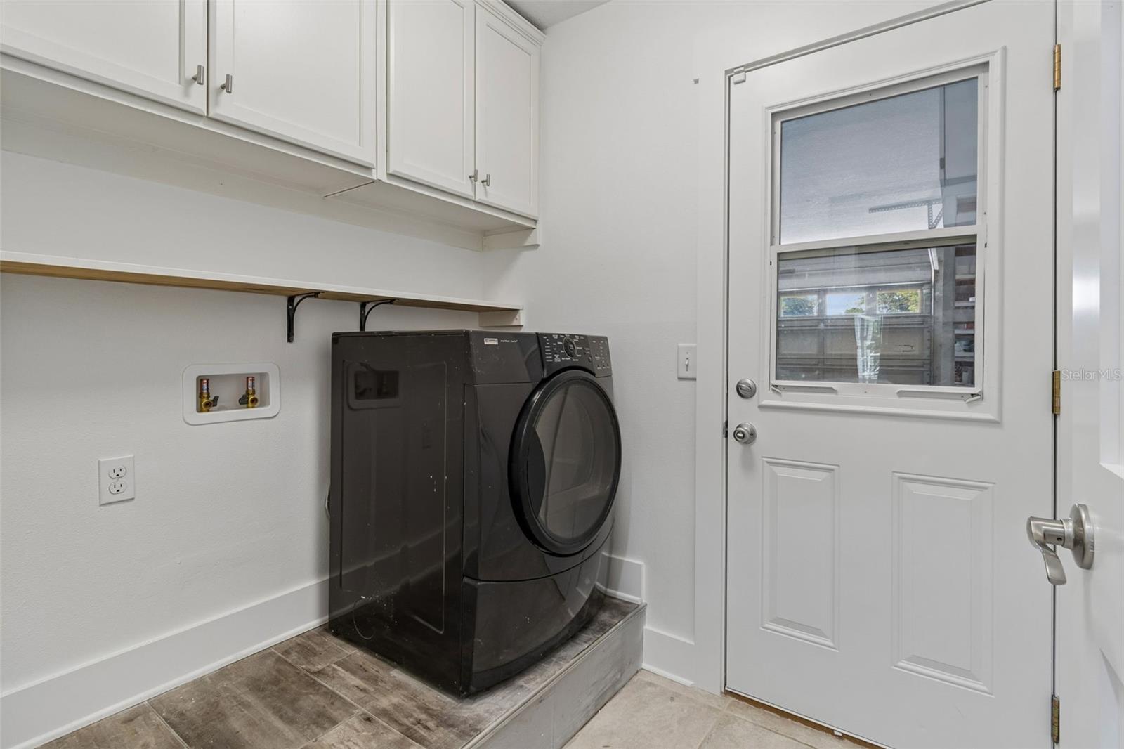 COUNTRY PLACE WEST UNIT V - Residential