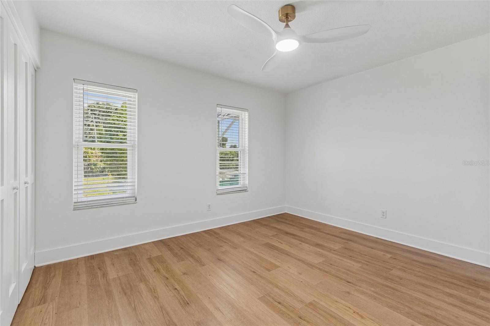COUNTRY PLACE WEST UNIT V - Residential
