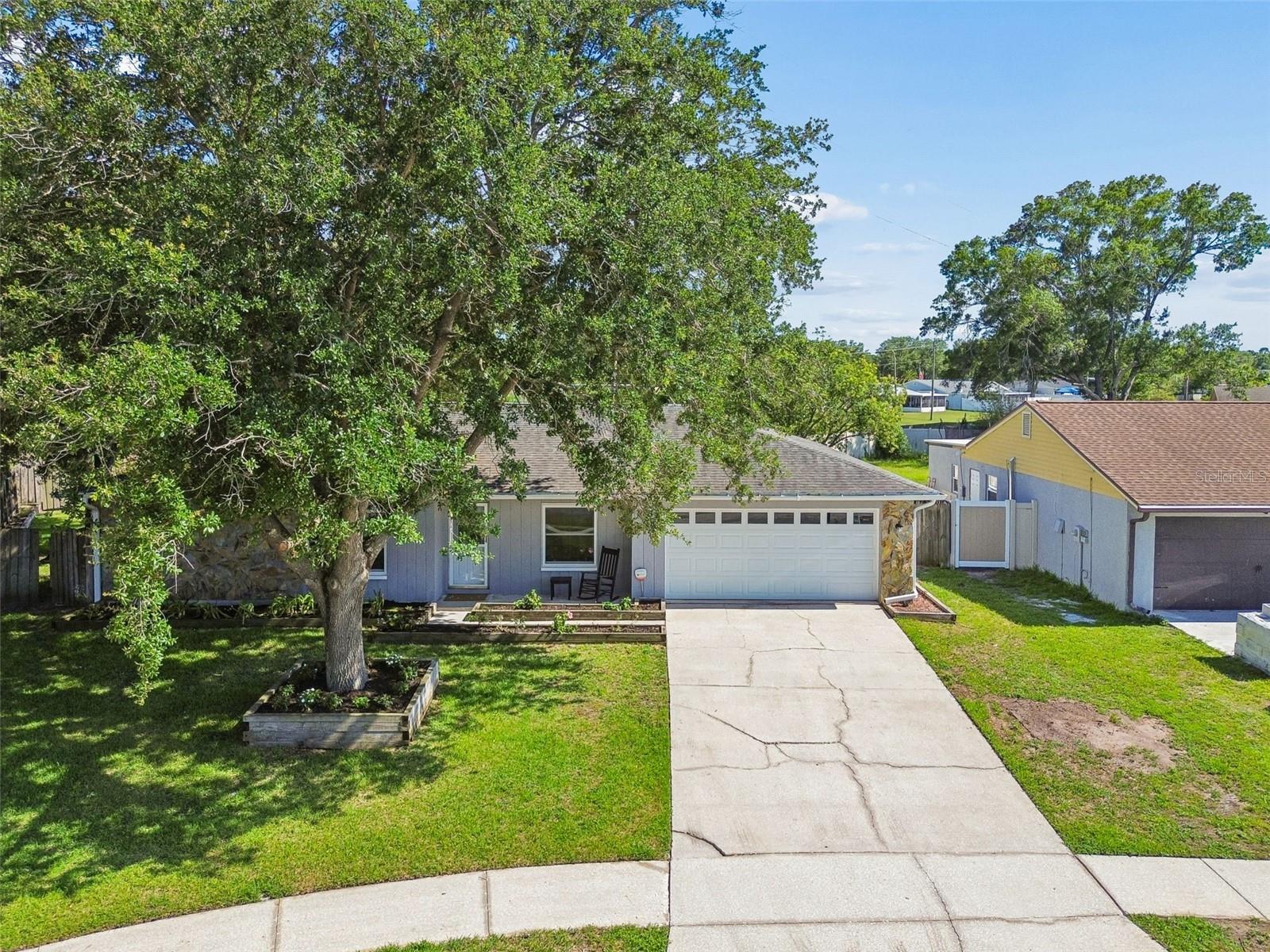 COUNTRY PLACE WEST UNIT V - Residential