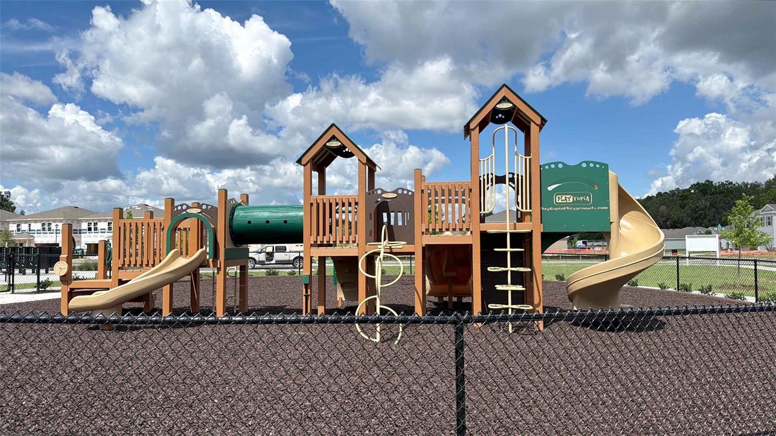 BUCHANAN TRAILS - Residential