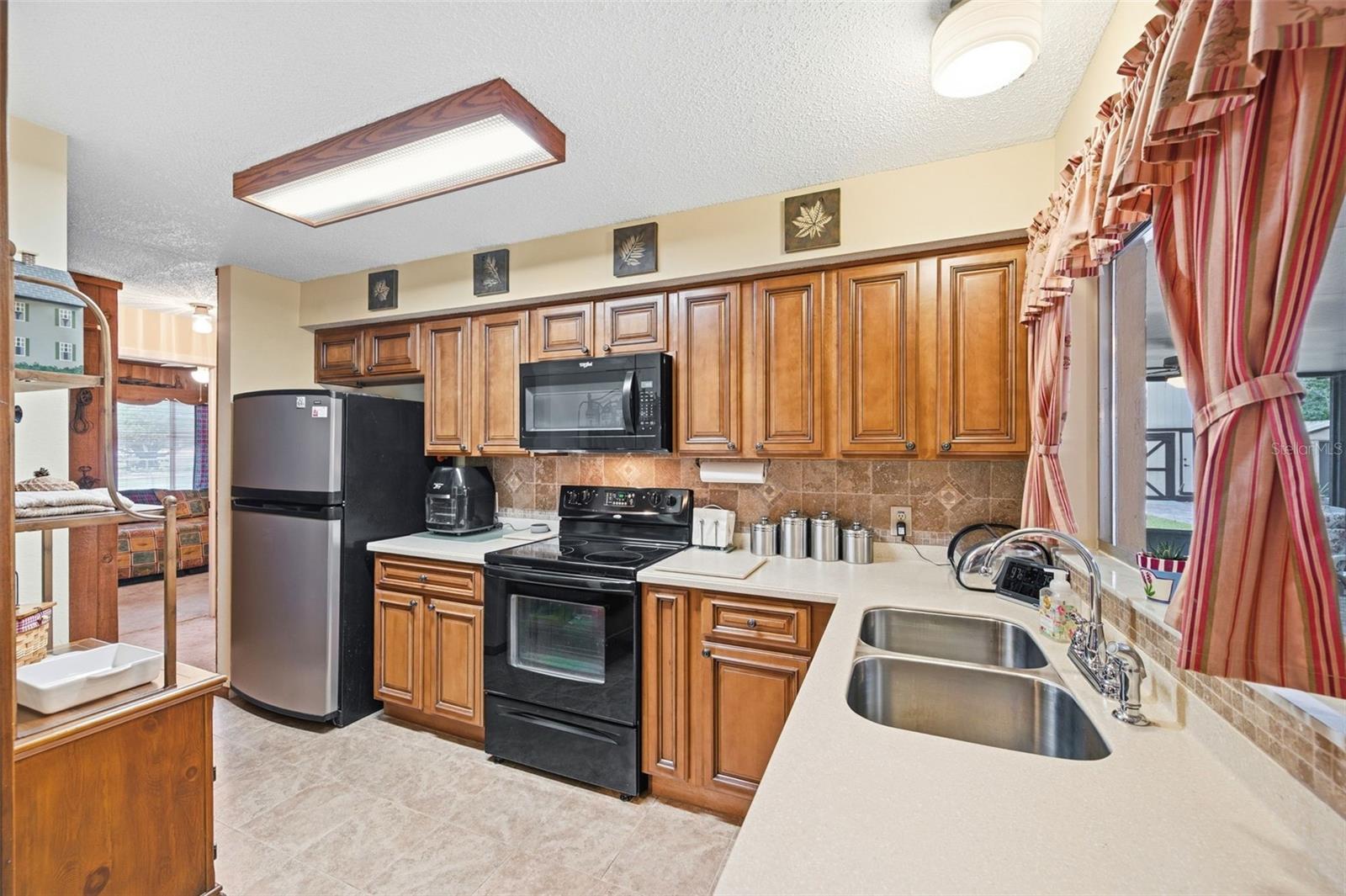 SUNCOAST HIGHLANDS - Residential