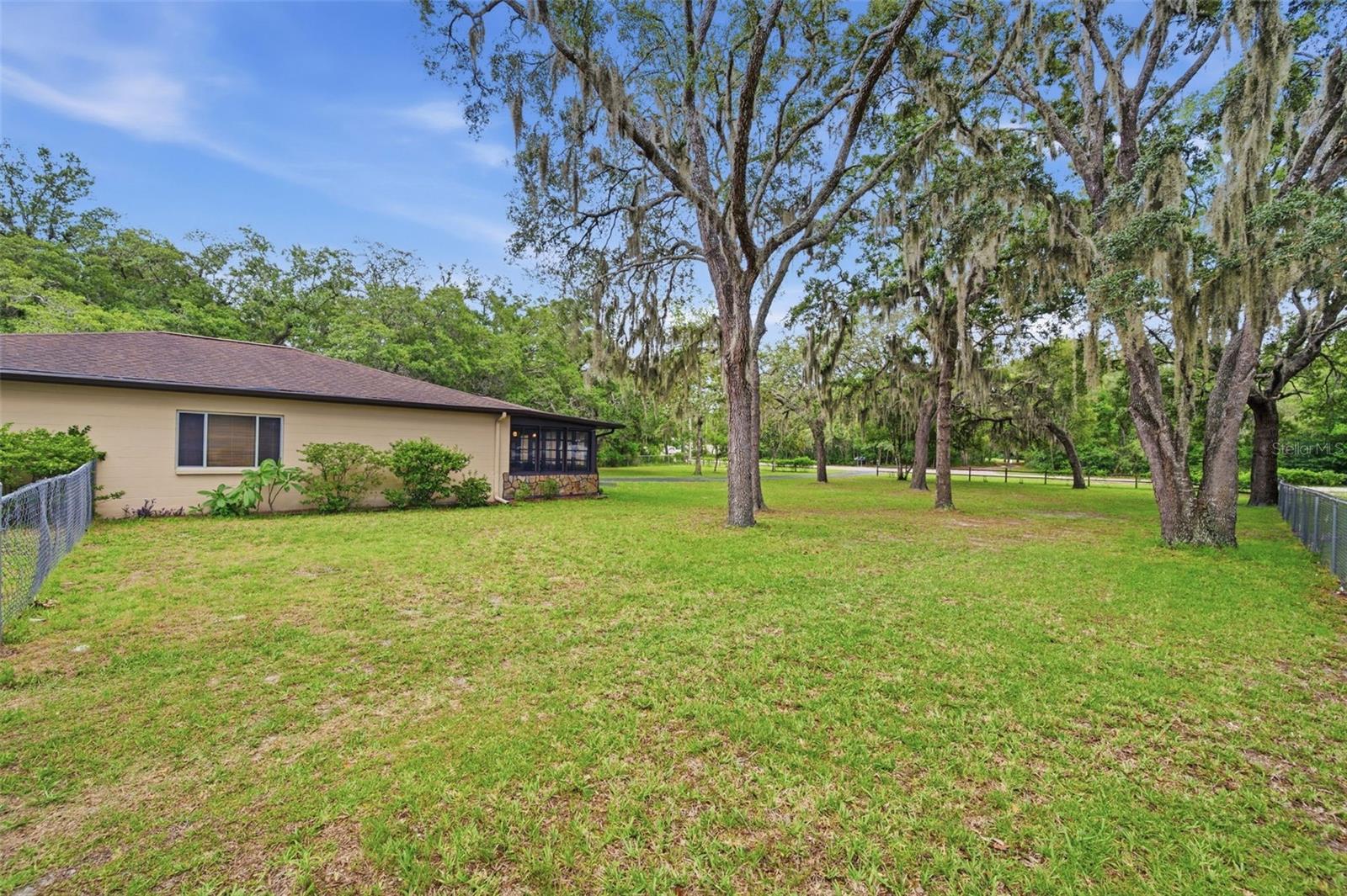 SUNCOAST HIGHLANDS - Residential