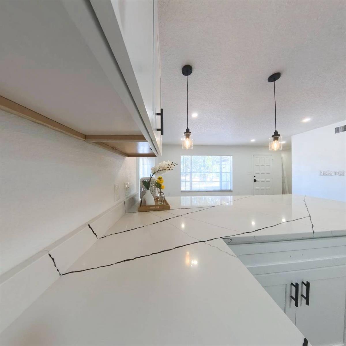 TWIN LAKES MANOR - Residential Lease