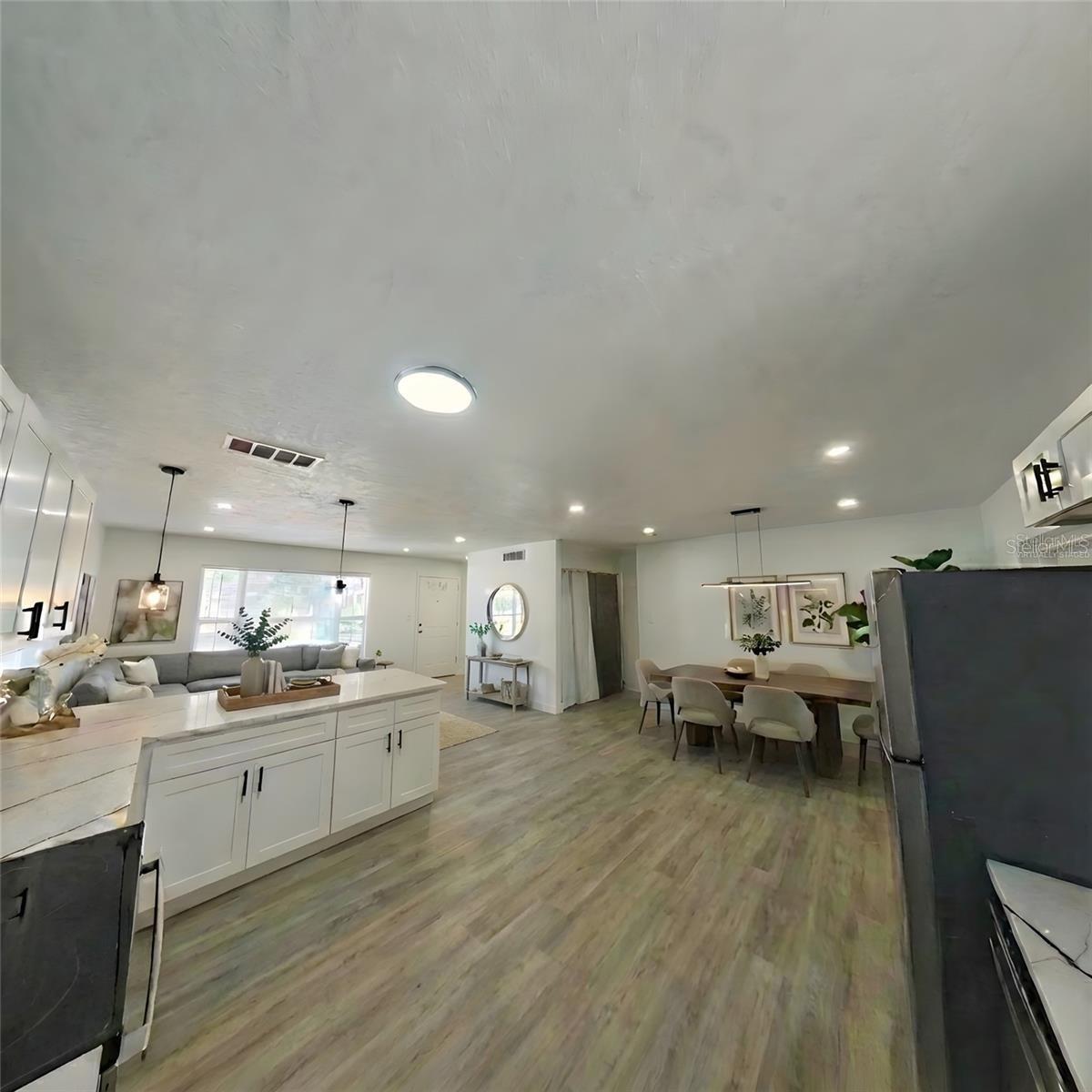 TWIN LAKES MANOR - Residential Lease