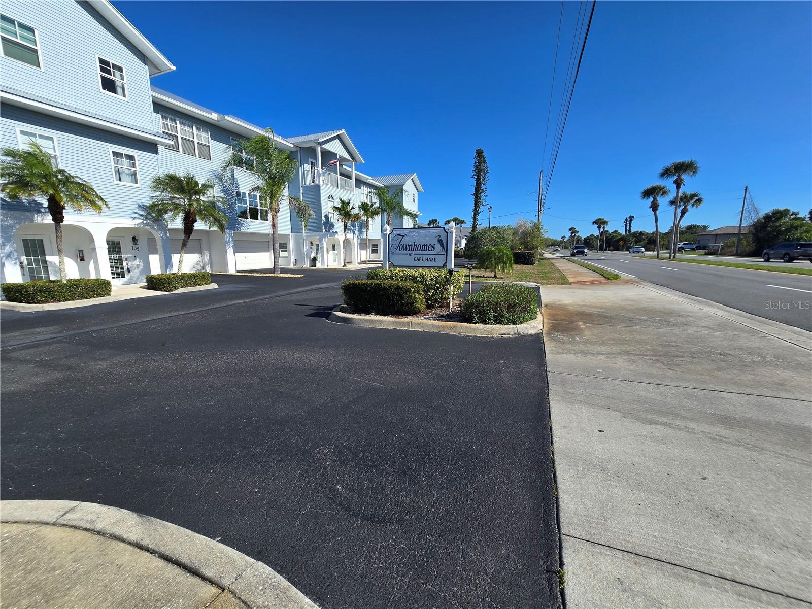 TOWNHOMES/CAPE HAZE - Residential