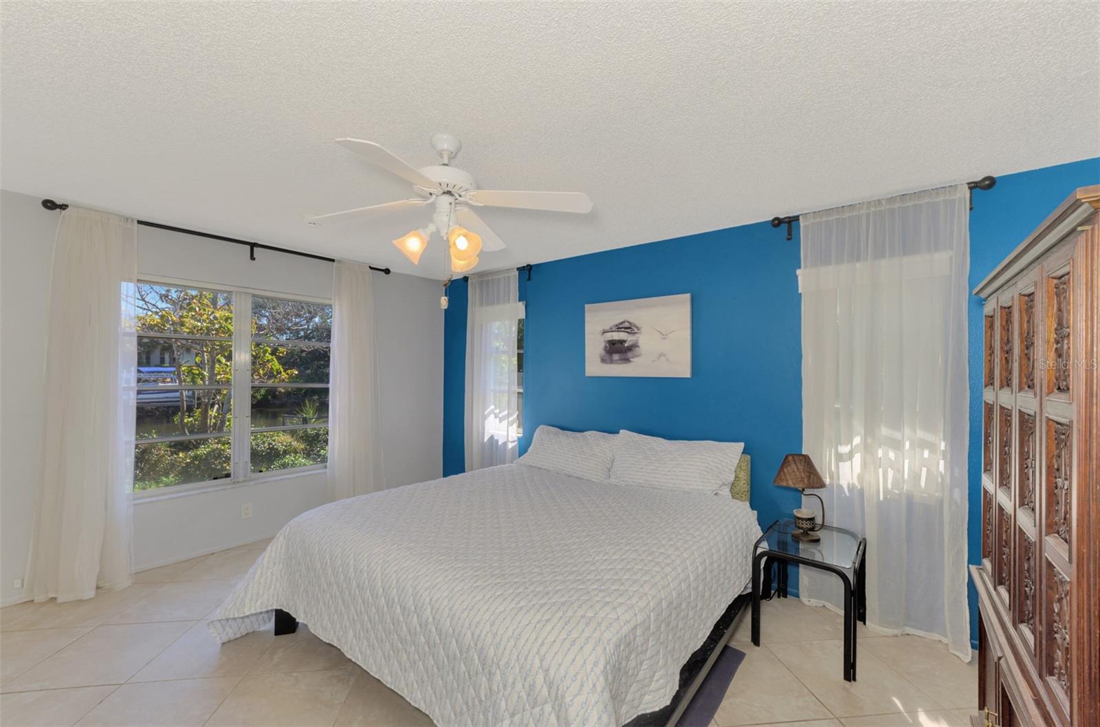 WATERFRONT ESTATES - Residential