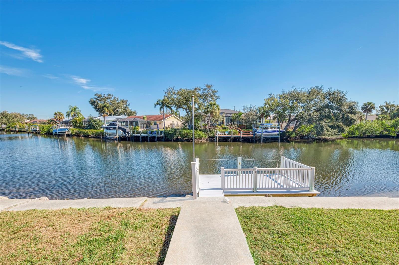 WATERFRONT ESTATES - Residential
