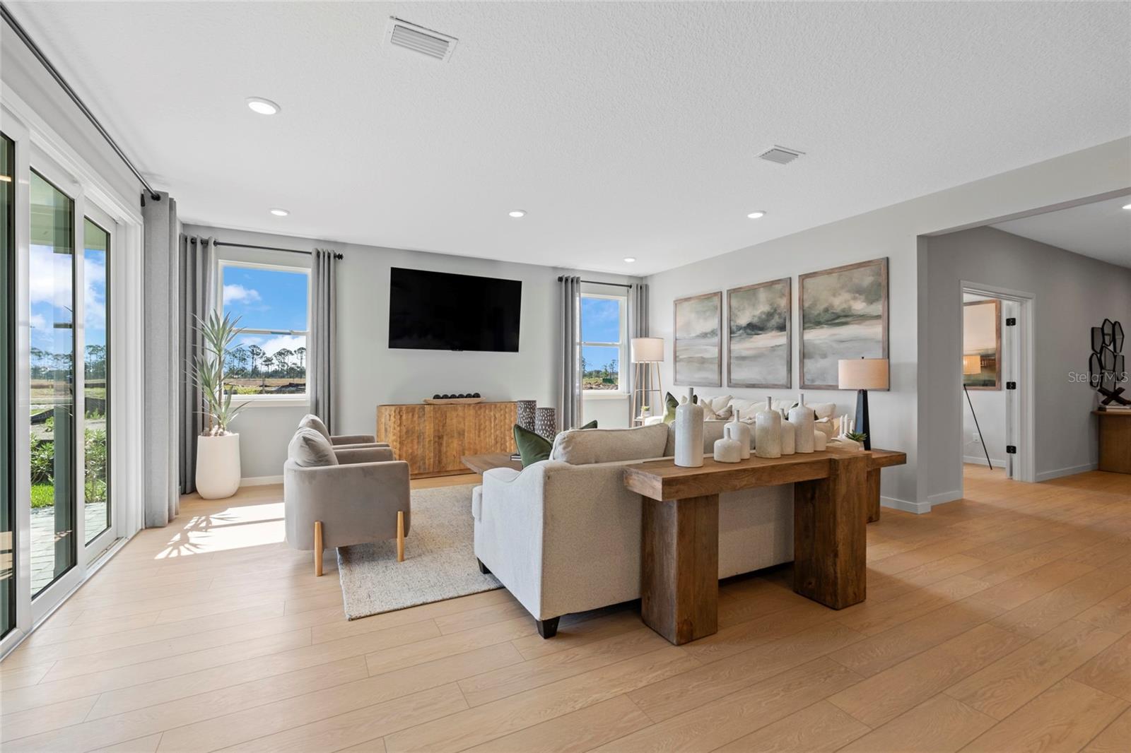RESERVE EAST - Residential