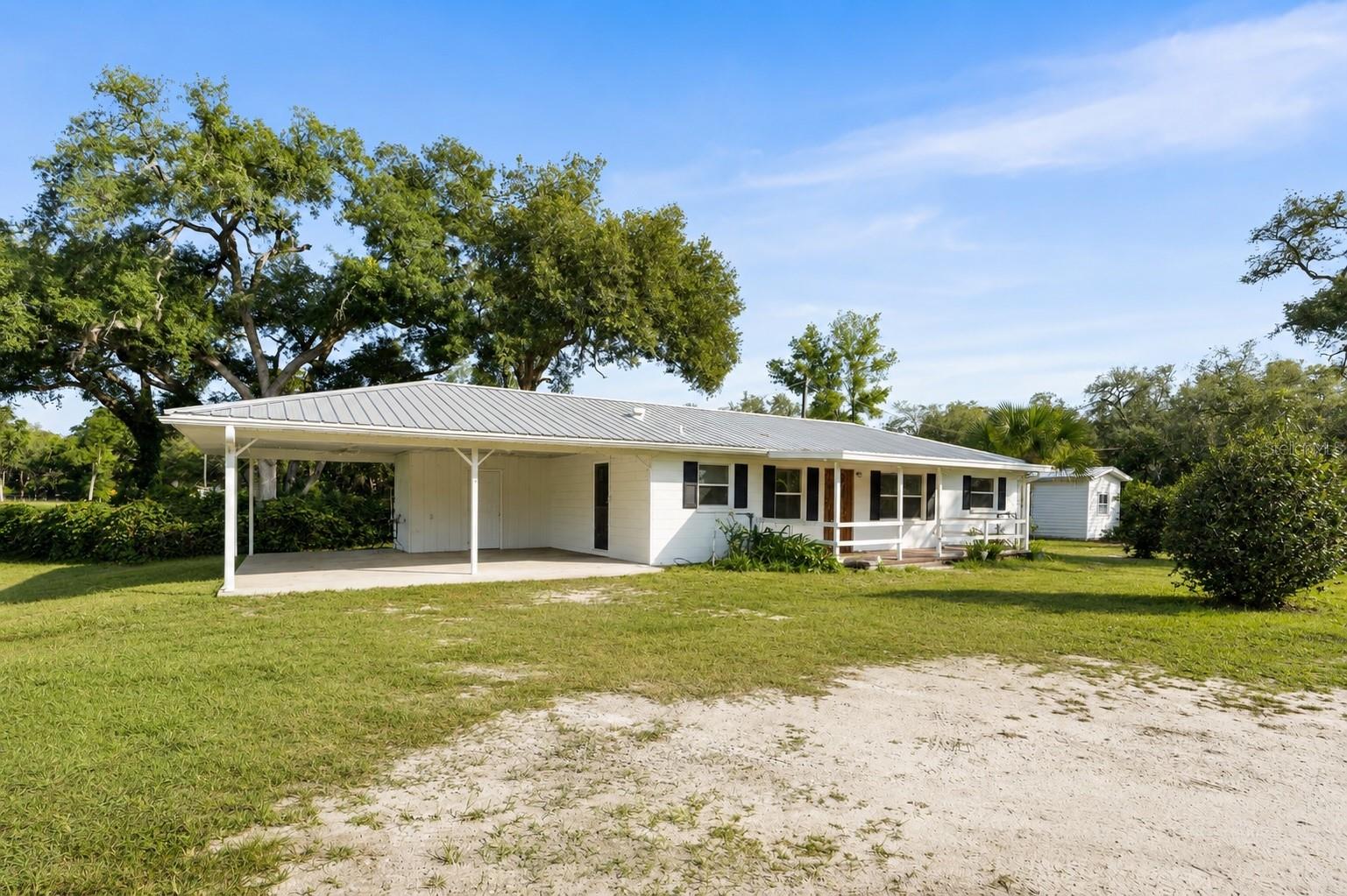 MANATEE FARMS ESTATE 1 - Residential