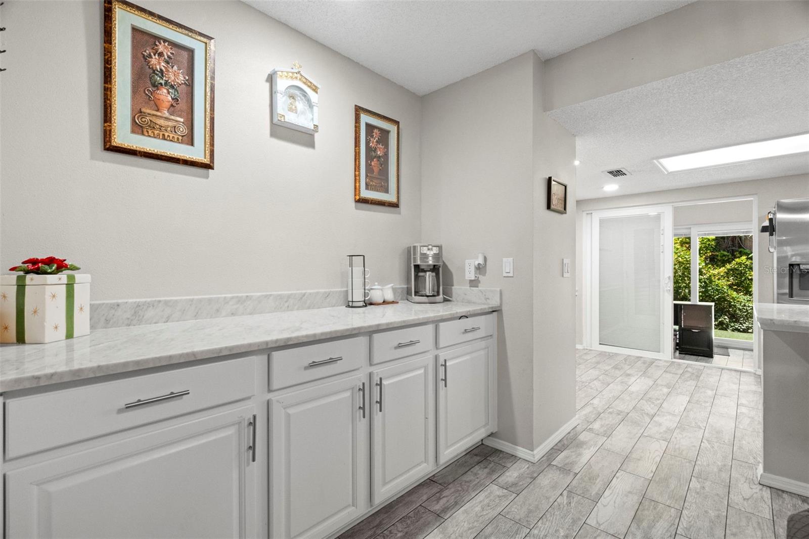 FOX CHASE TWNHMS - Residential