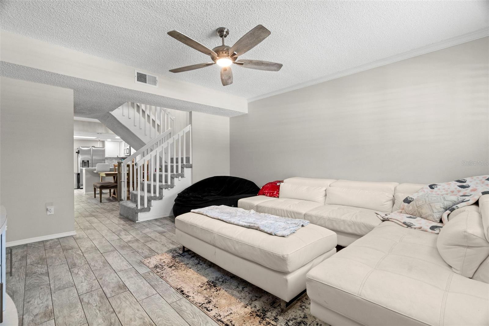 FOX CHASE TWNHMS - Residential