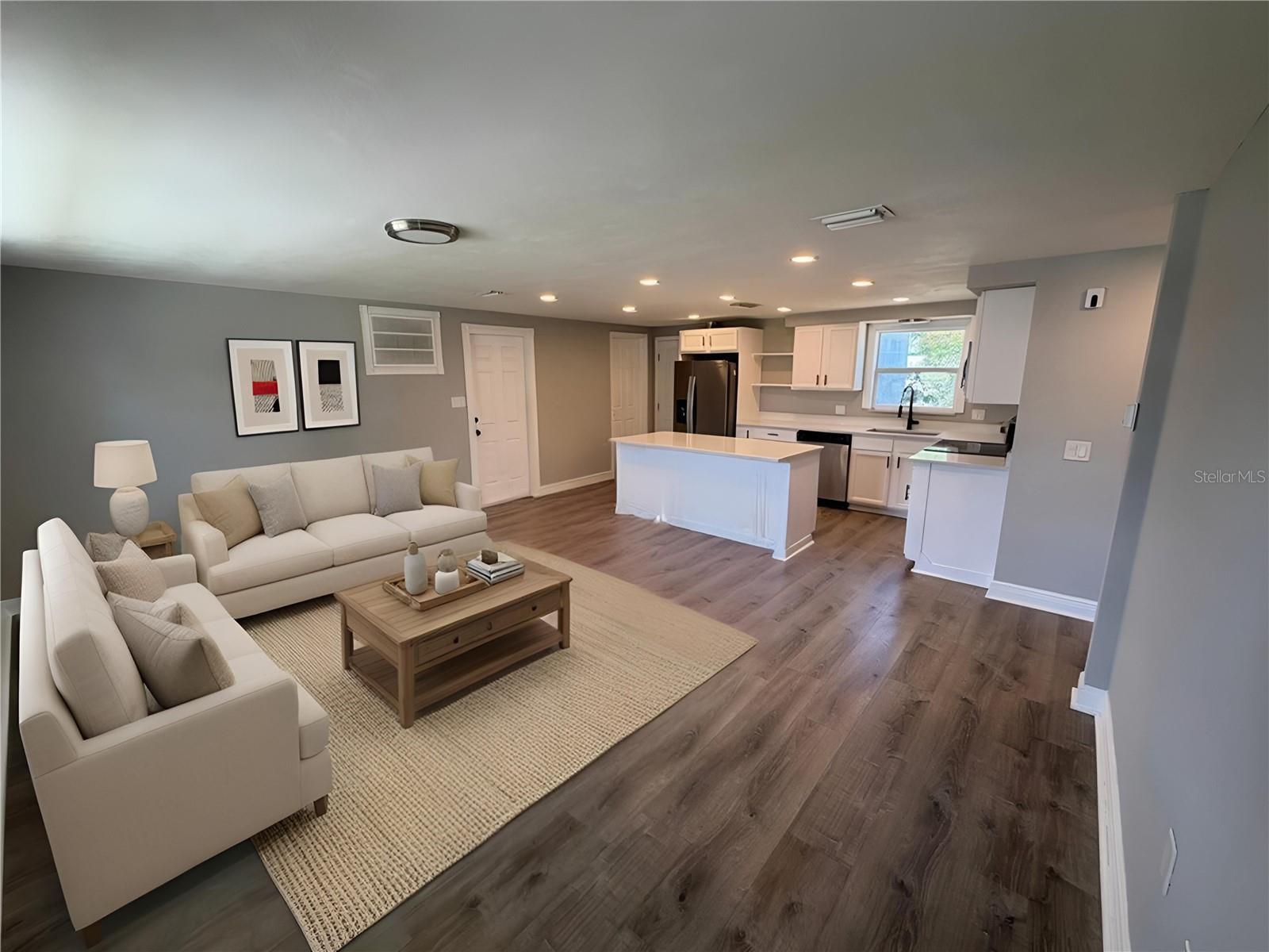COLONIAL MANOR - Residential Lease