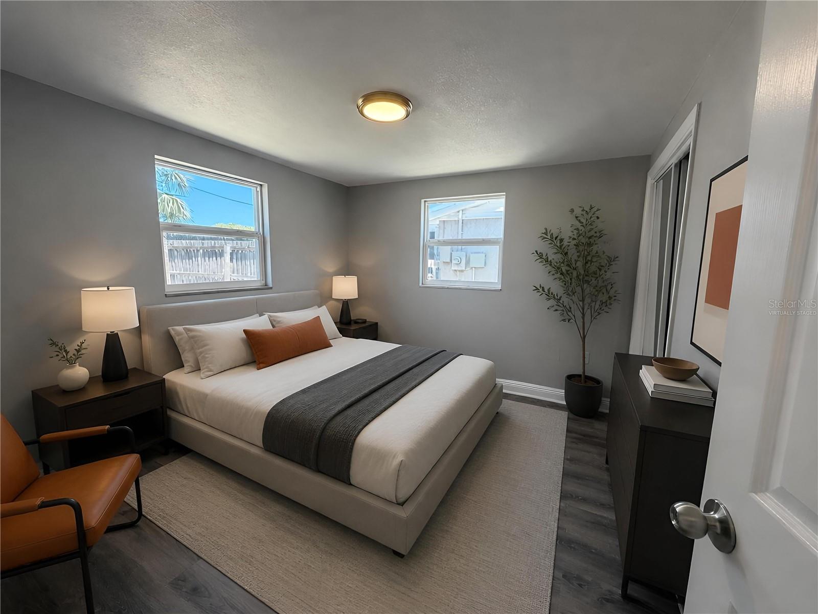 COLONIAL MANOR - Residential Lease