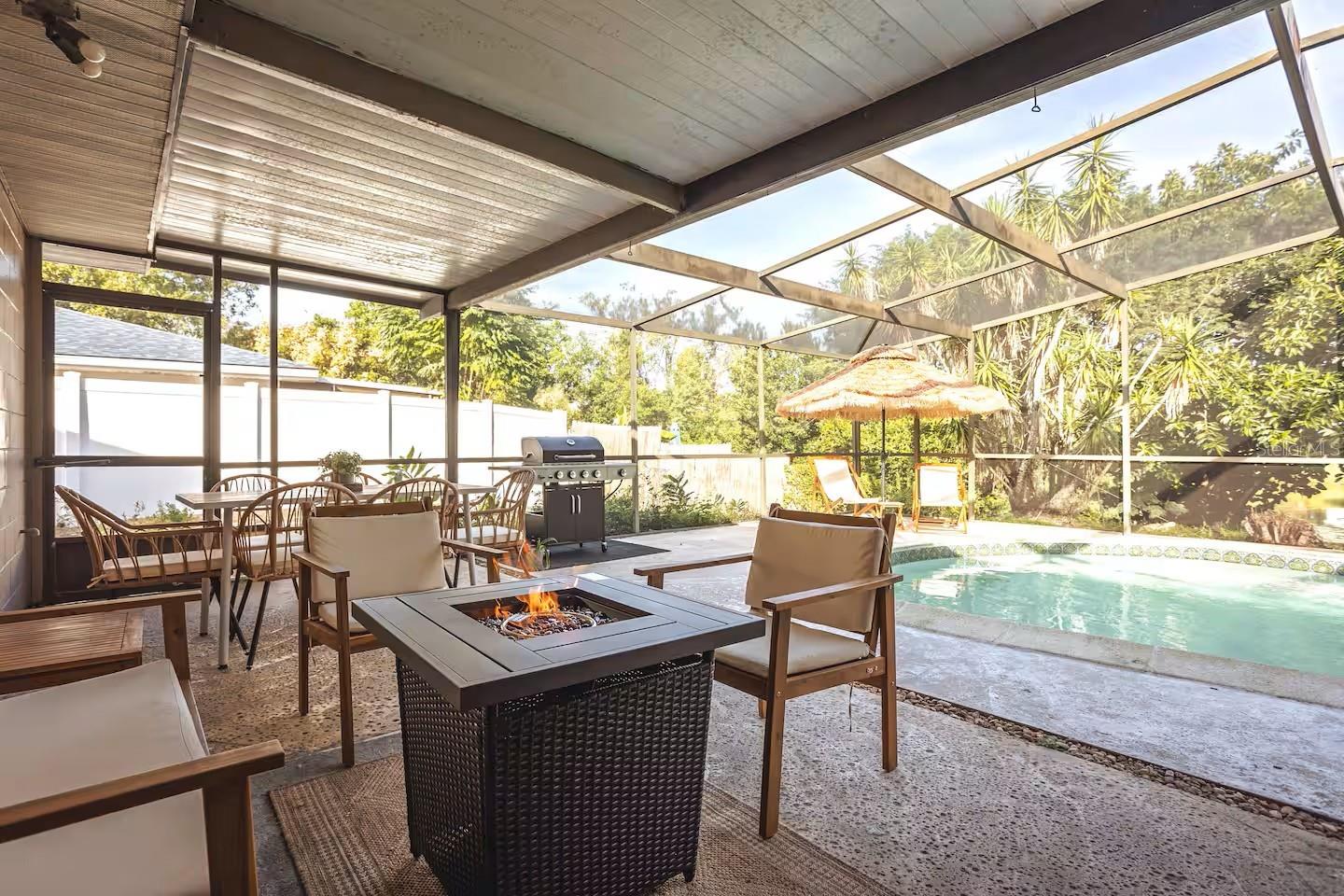 LAKE RING - Residential