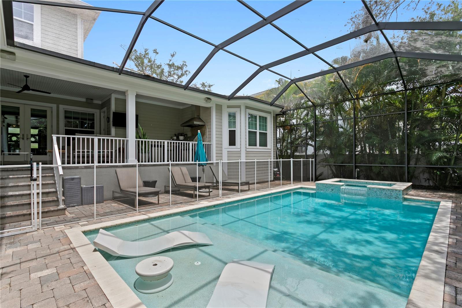 WEST SHORE CREST - Residential