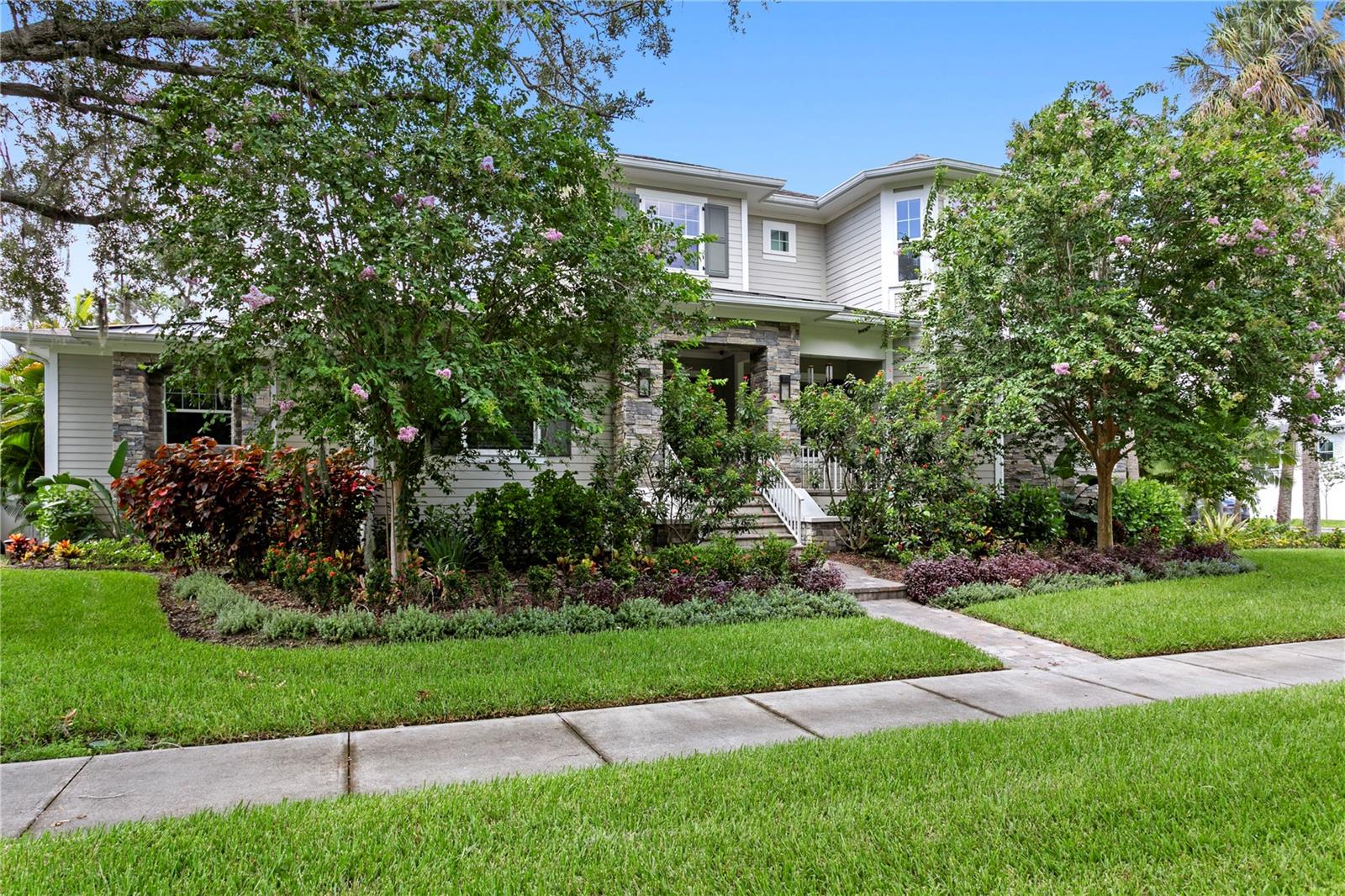 WEST SHORE CREST - Residential