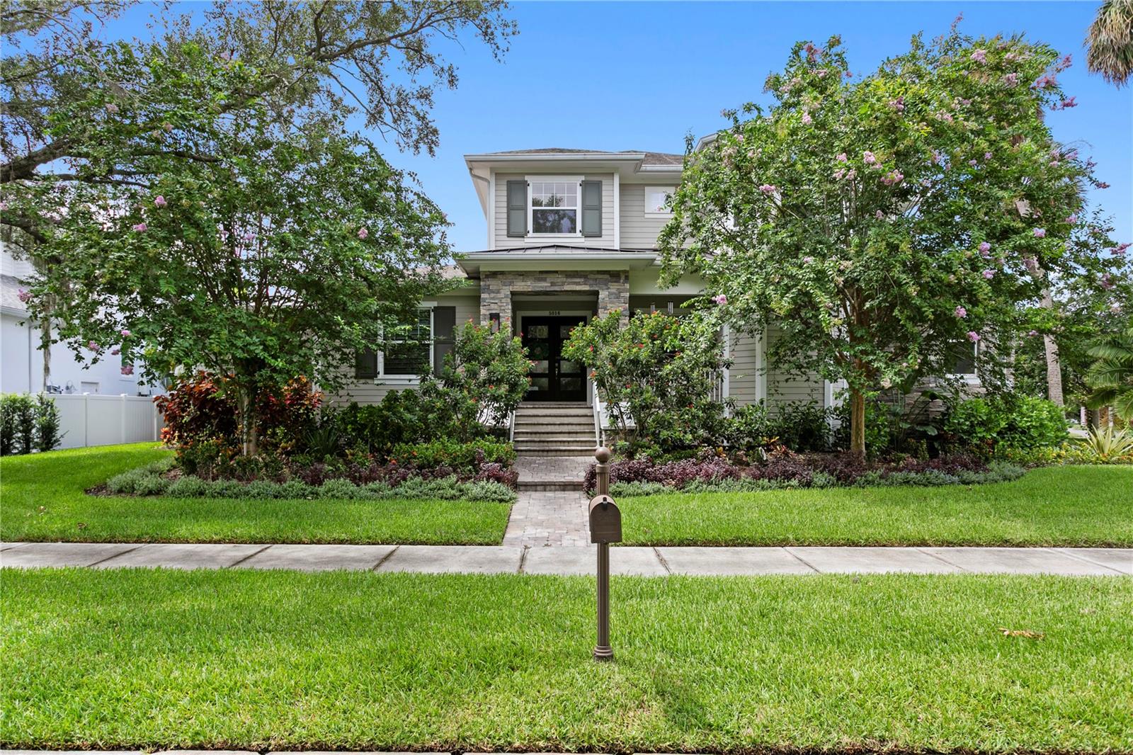 WEST SHORE CREST - Residential