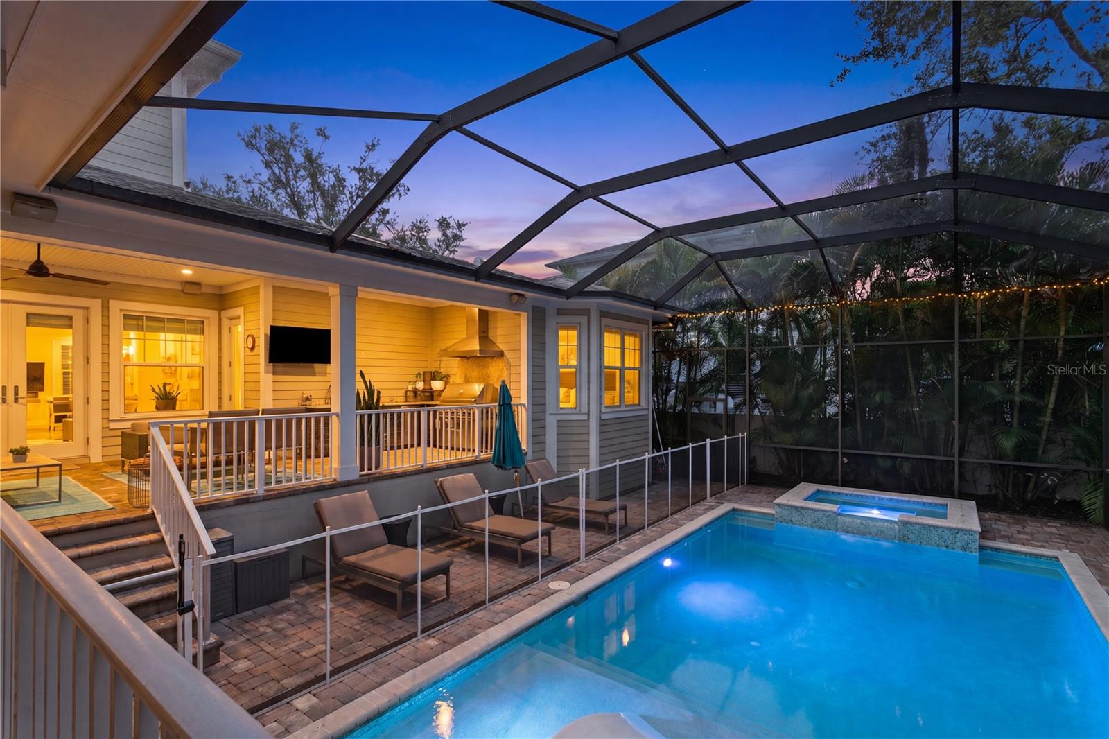 WEST SHORE CREST - Residential