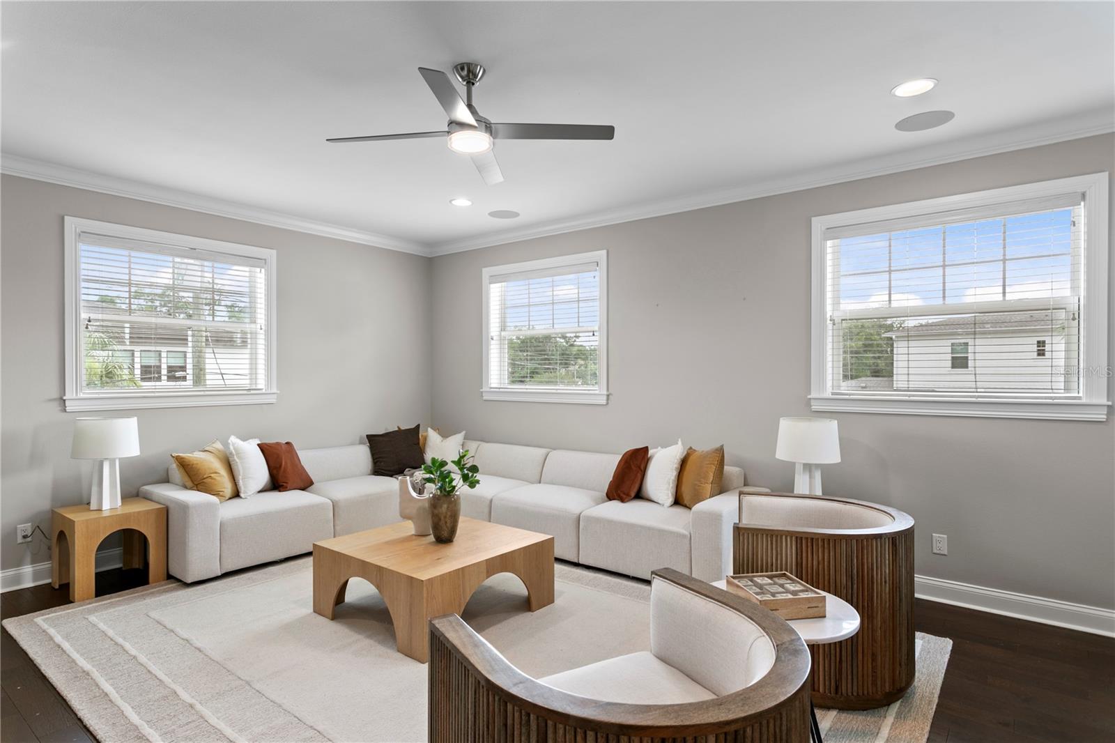 WEST SHORE CREST - Residential