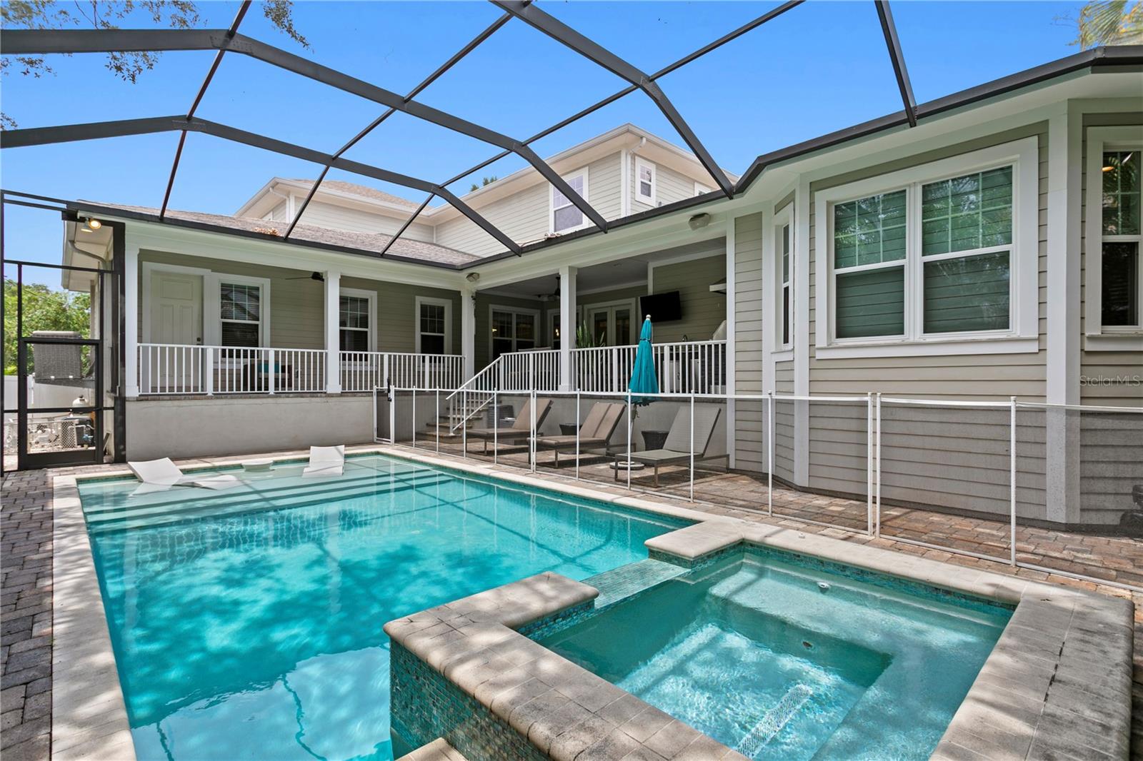 WEST SHORE CREST - Residential