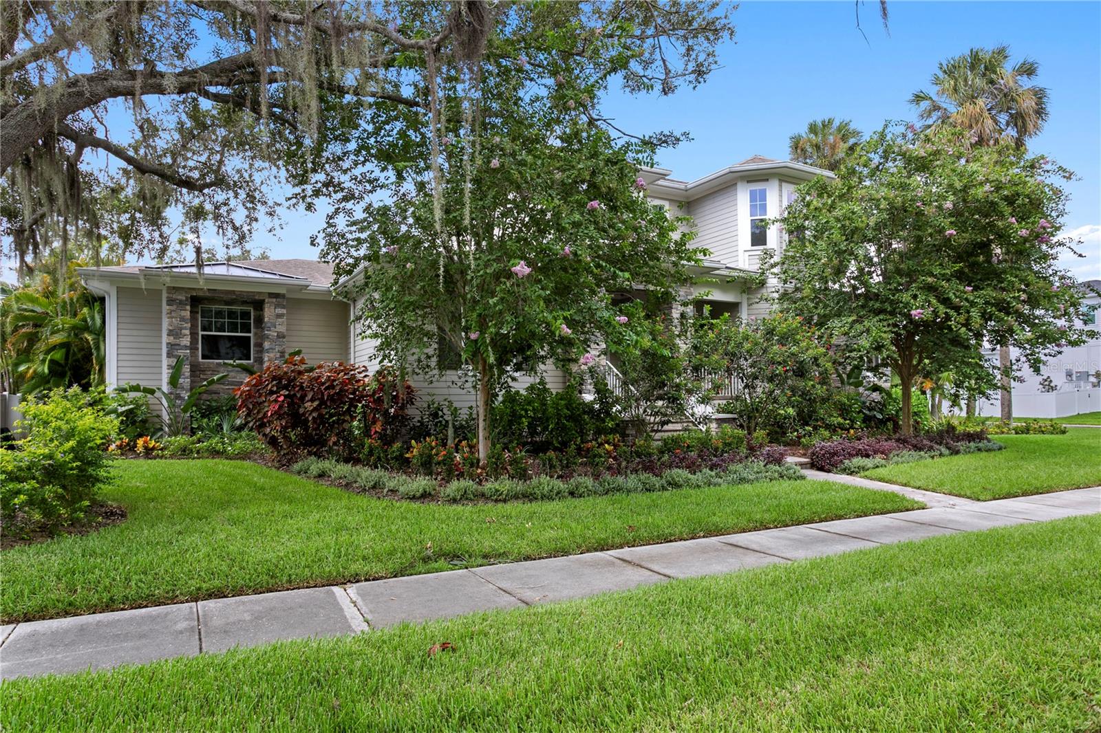 WEST SHORE CREST - Residential