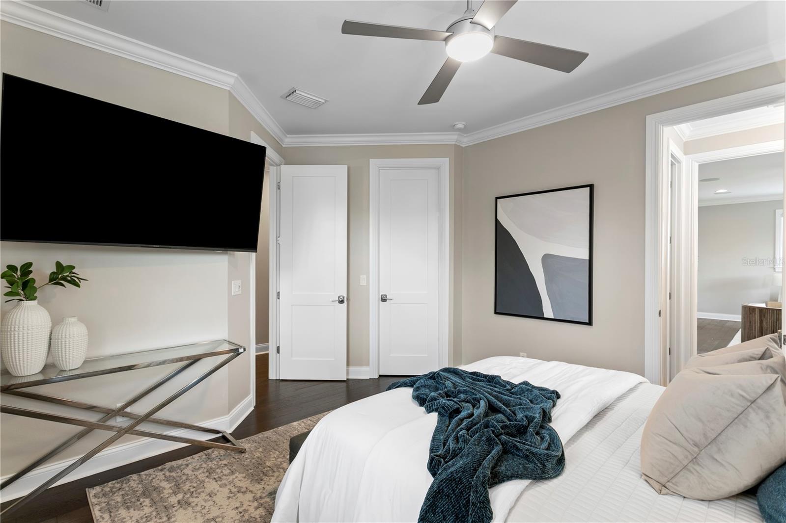 WEST SHORE CREST - Residential
