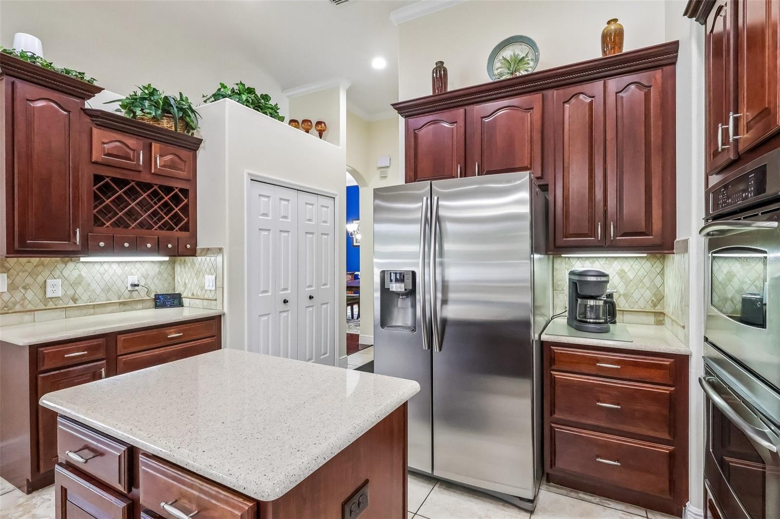 BLUE LAKE ESTATES - Residential