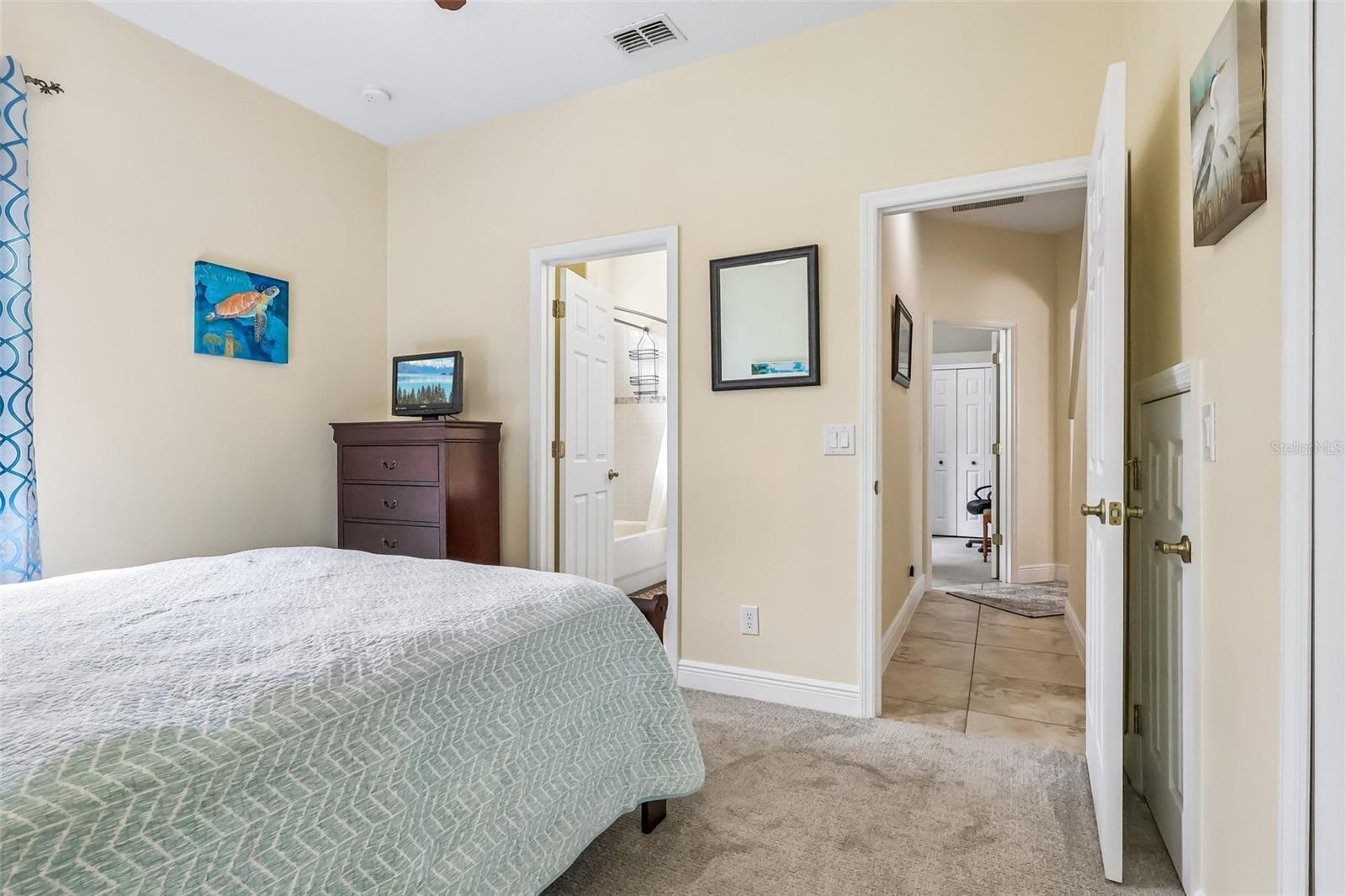 BLUE LAKE ESTATES - Residential