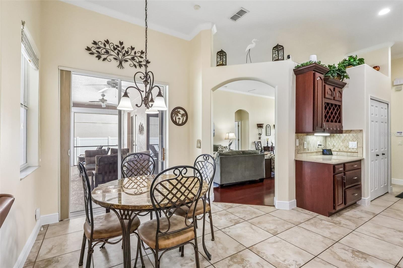 BLUE LAKE ESTATES - Residential