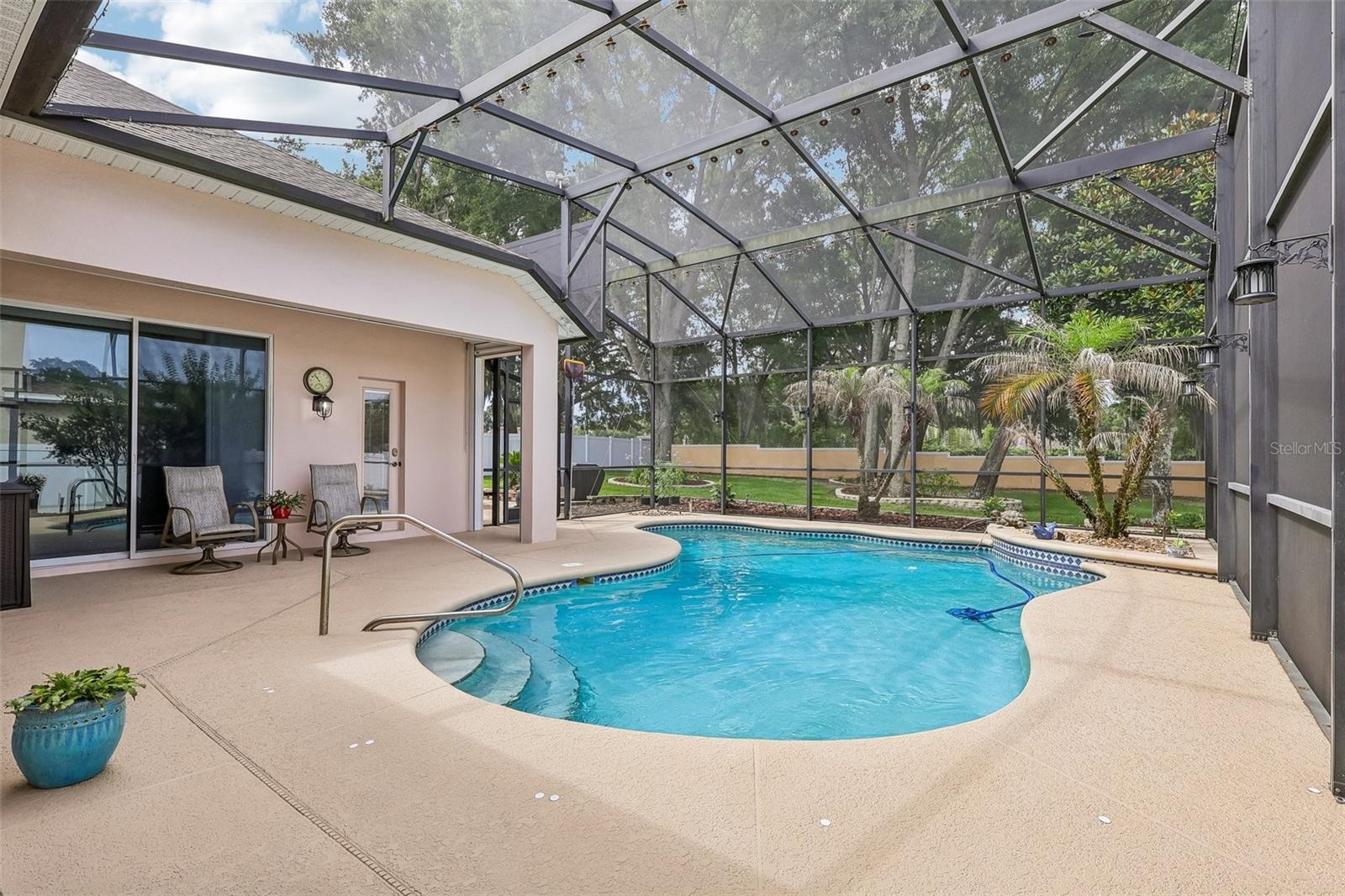 BLUE LAKE ESTATES - Residential