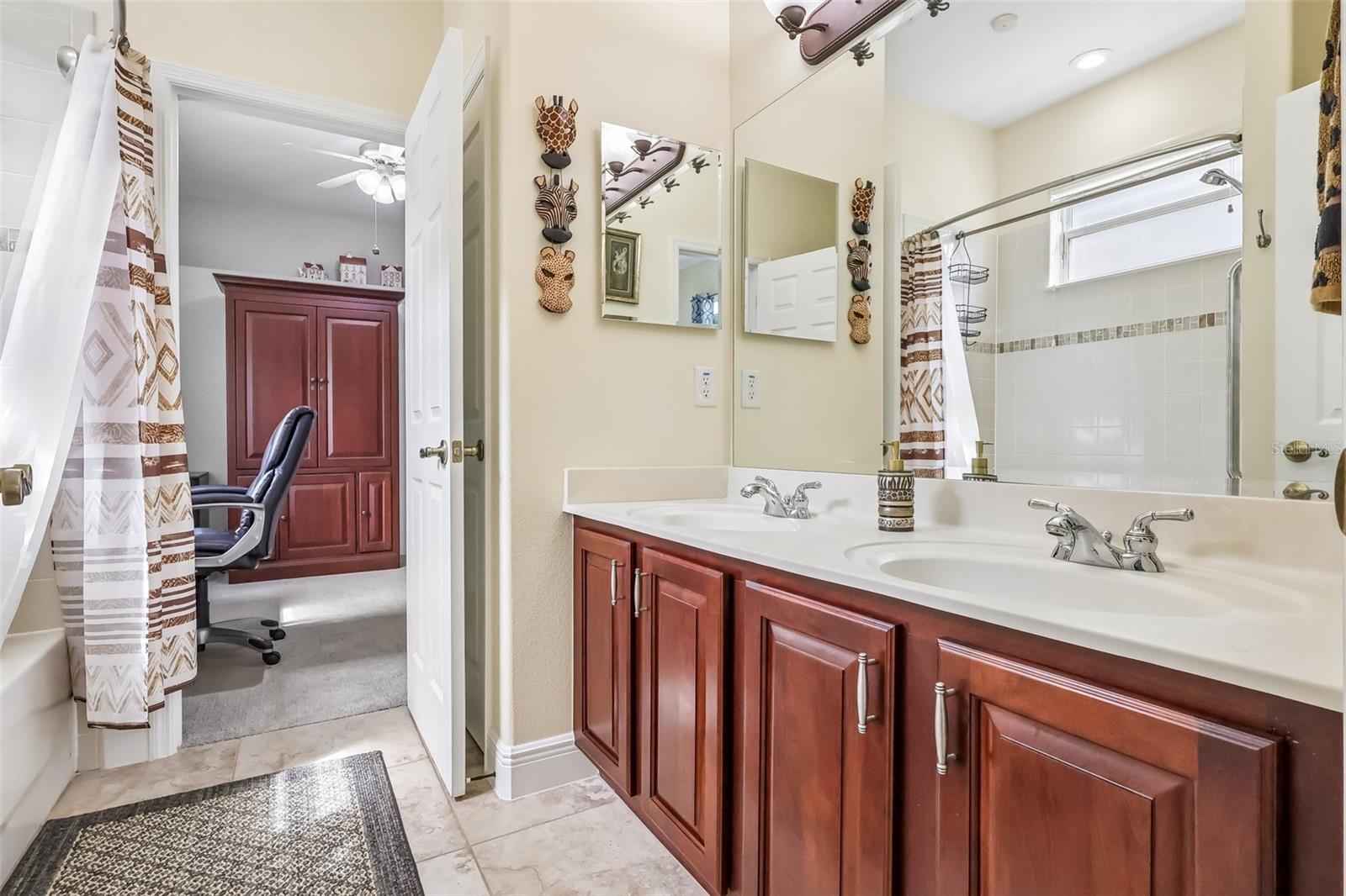 BLUE LAKE ESTATES - Residential
