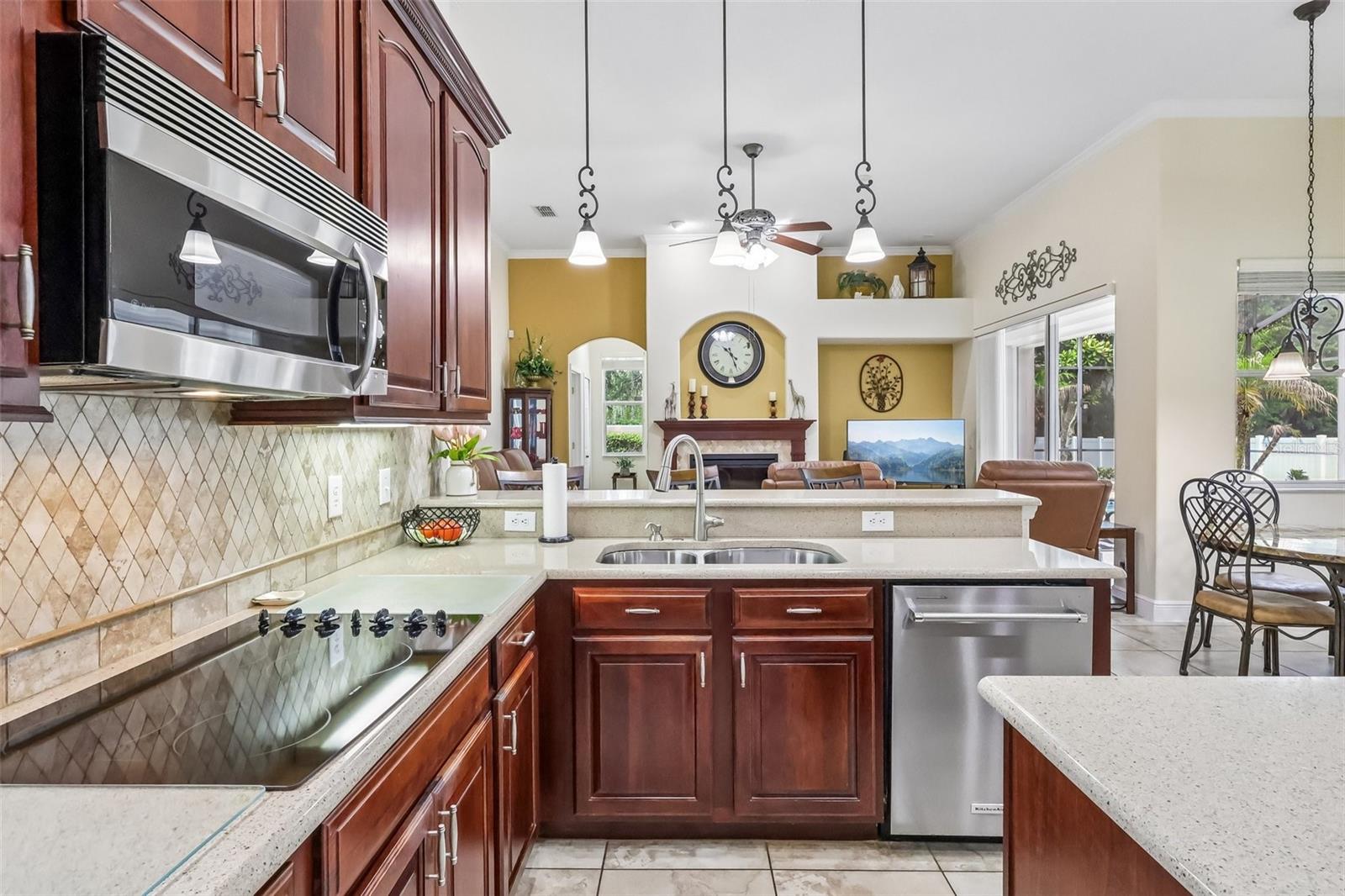 BLUE LAKE ESTATES - Residential