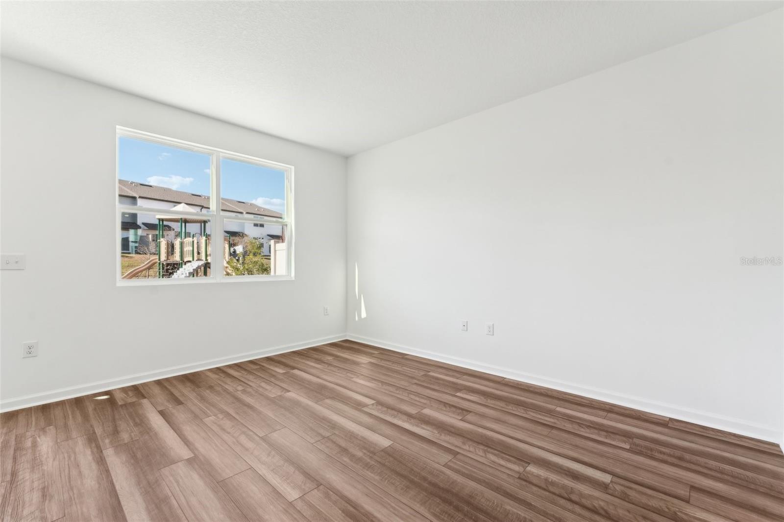 VISTA TOWNHOMES - Residential