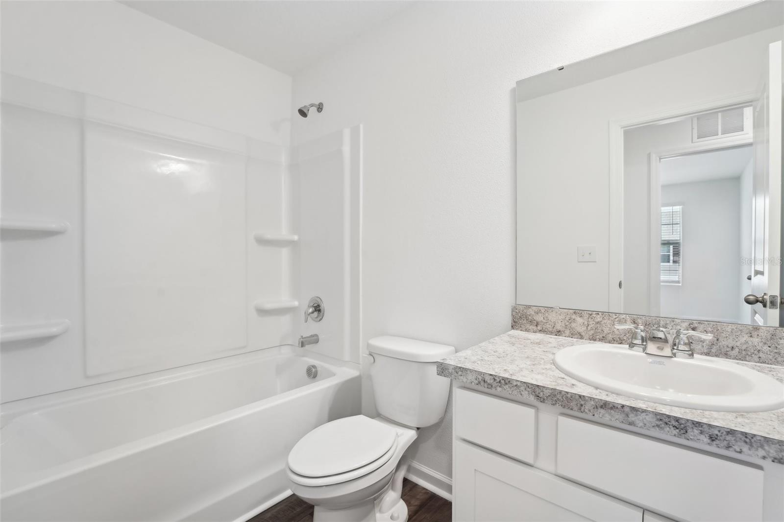 VISTA TOWNHOMES - Residential