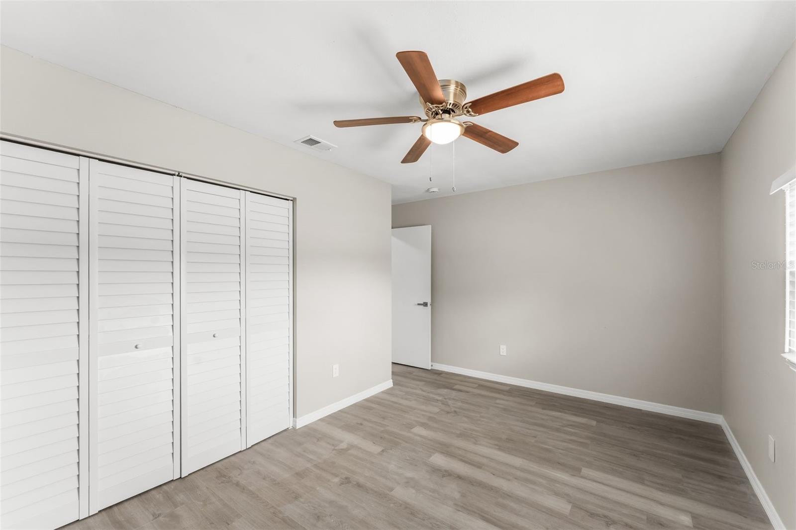 SILVER SPGS SHORES UN 04 - Residential