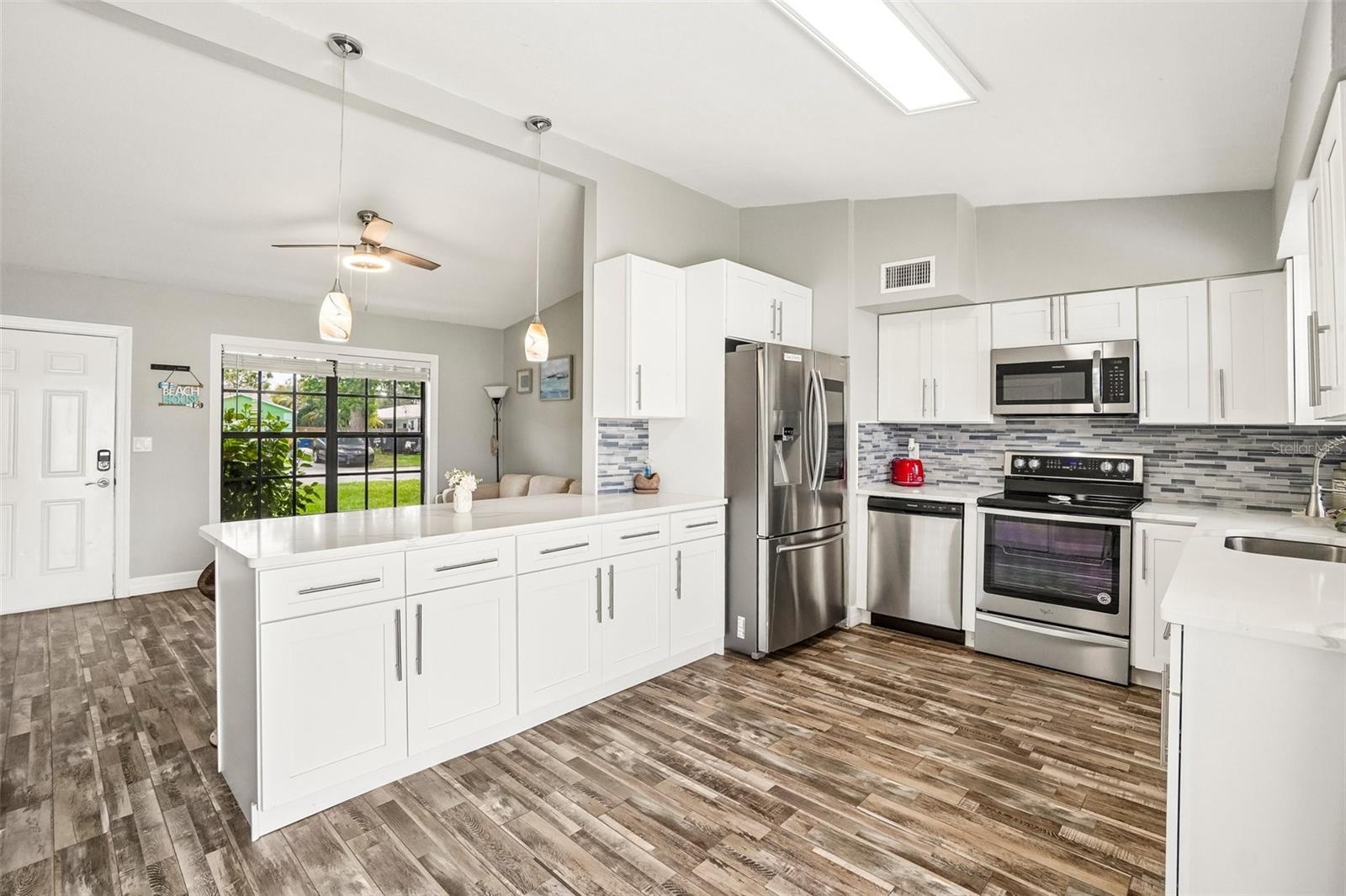 HIGHLAND TERRACE MANOR - Residential
